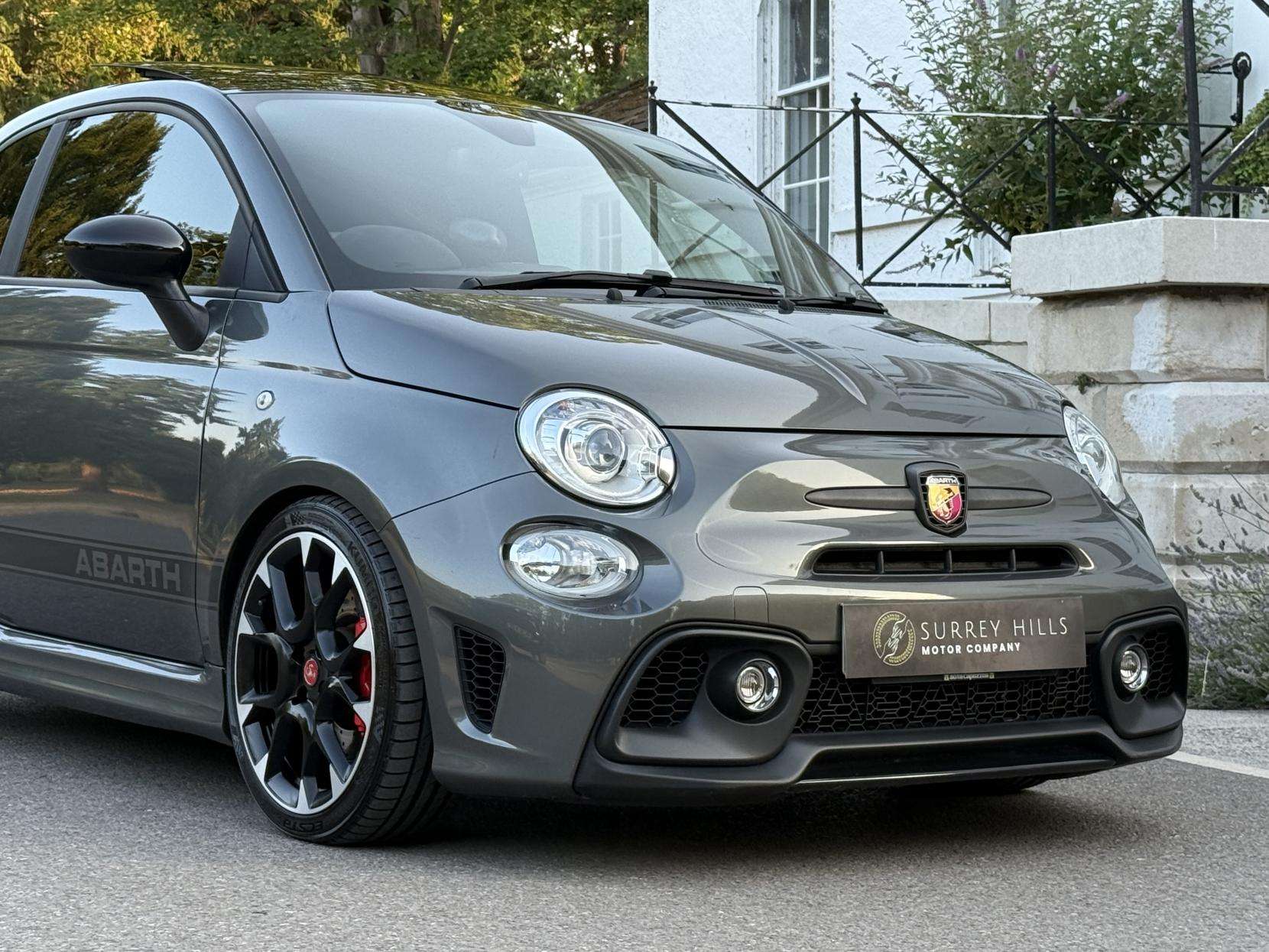 2017 ABARTH 595 2017 ABARTH 595