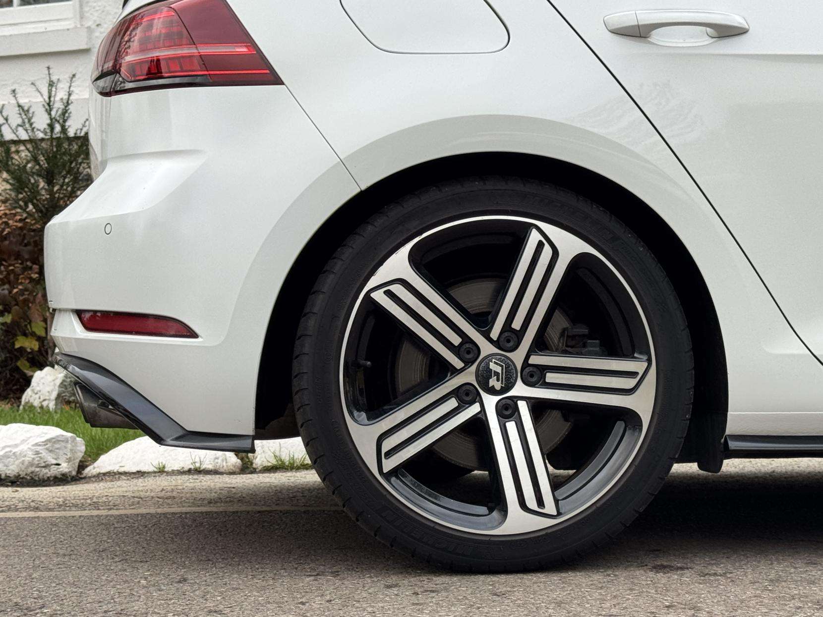 2018 VOLKSWAGEN GOLF 2018 VOLKSWAGEN GOLF