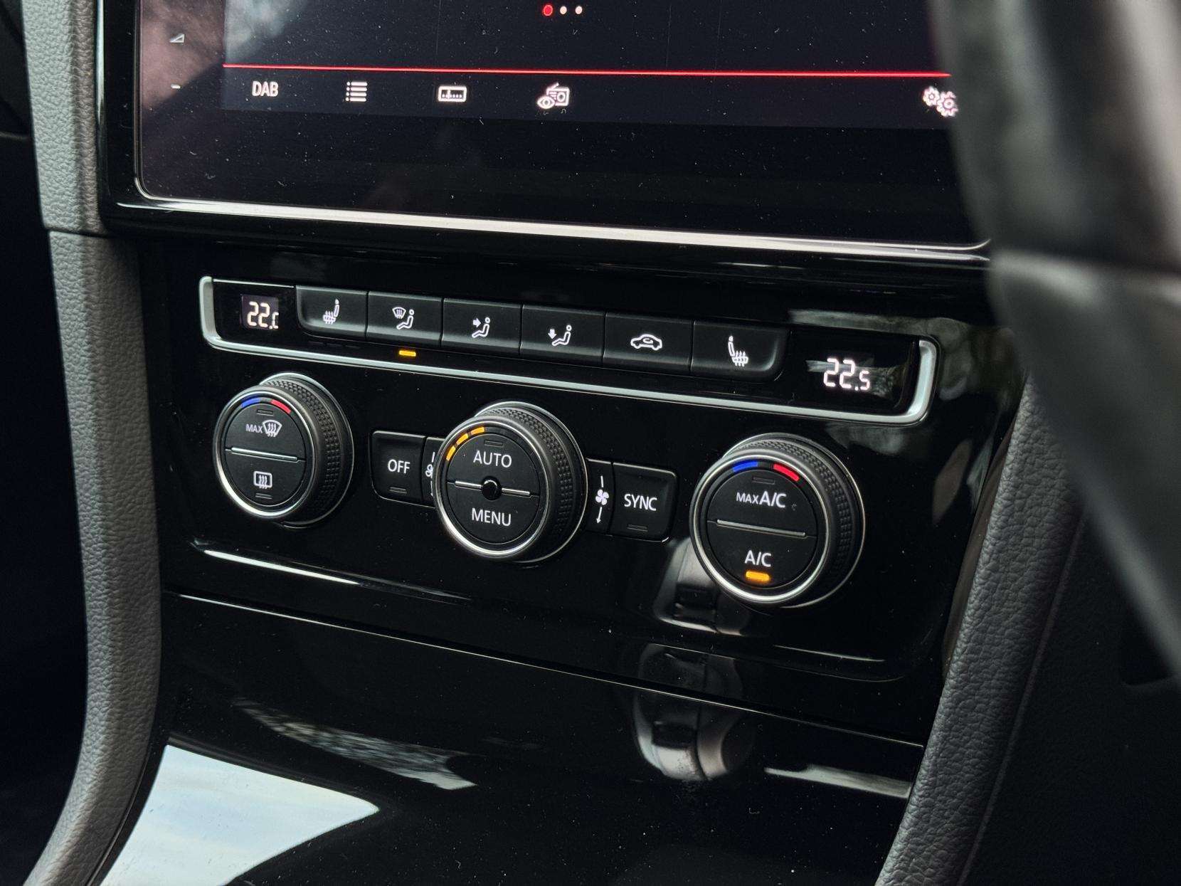 2018 VOLKSWAGEN GOLF 2018 VOLKSWAGEN GOLF