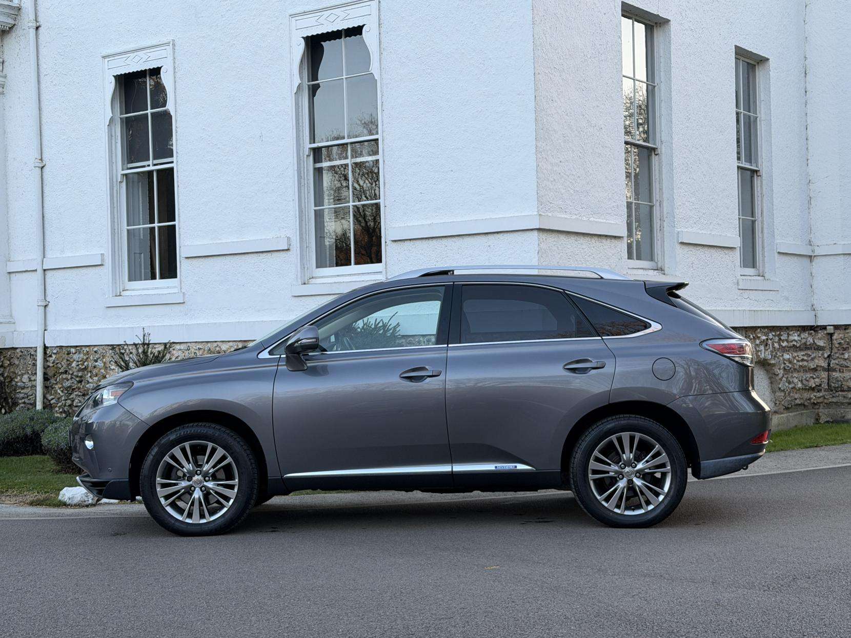 A 2013 LEXUS RX 3.5 450h V6 Luxury SUV 5dr Petrol Hybrid CVT 4WD Euro 5 (s/s) (299 ps) A 2013 LEXUS RX 3.5 450h V6 Luxury SUV 5dr Petrol Hybrid CVT 4WD Euro 5 (s/s) (299 ps)