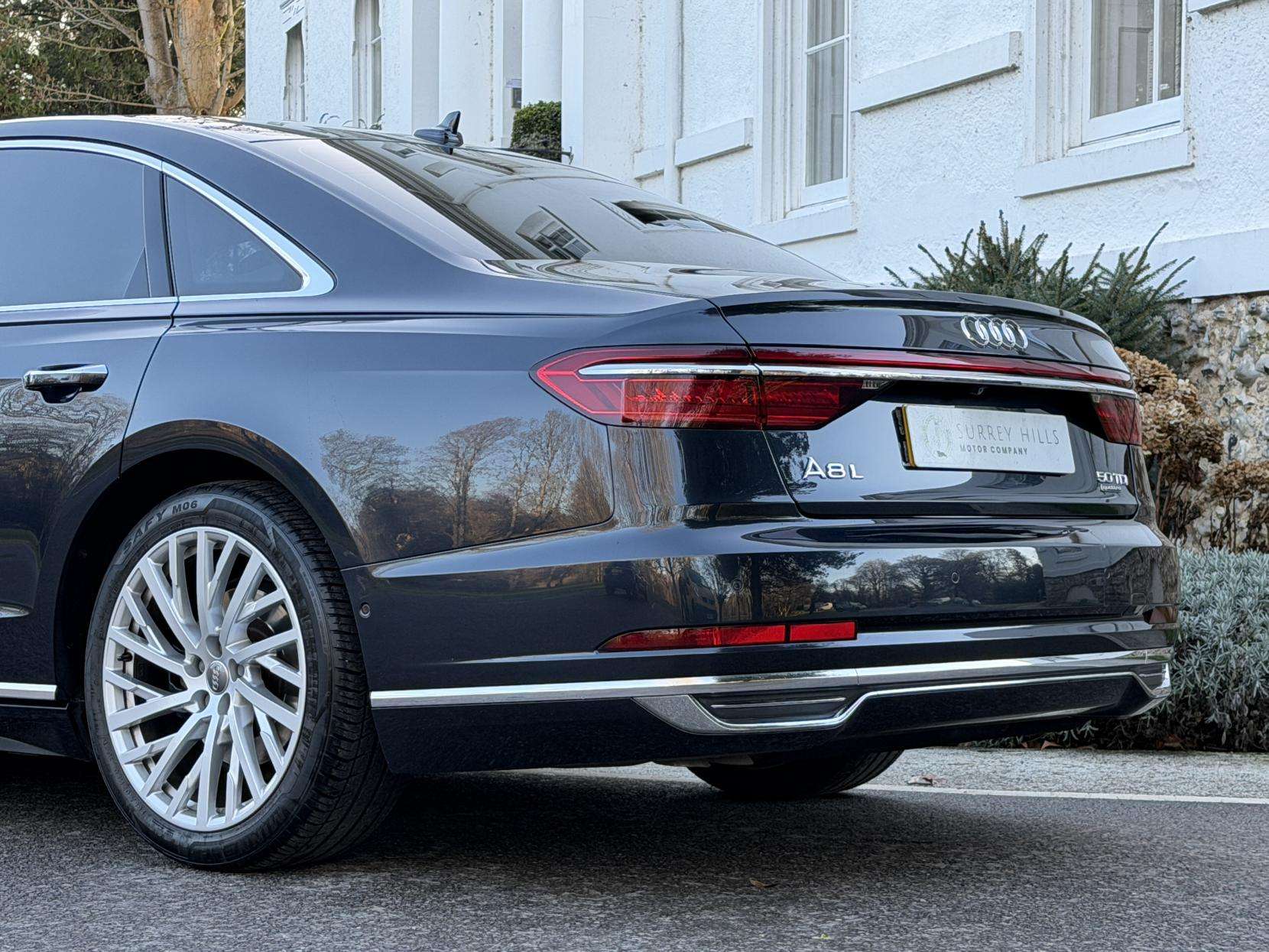 2018 AUDI A8 2018 AUDI A8