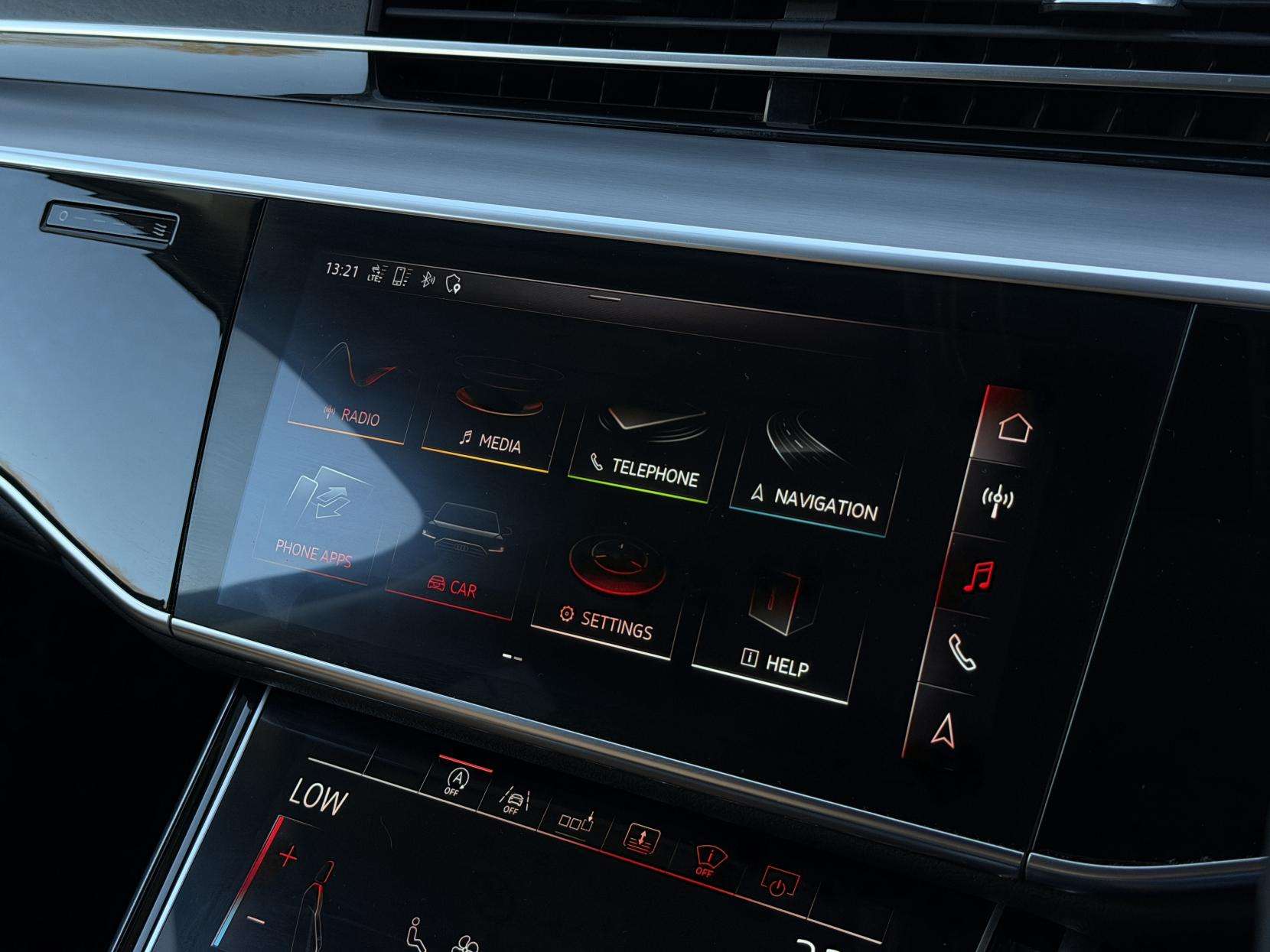 2018 AUDI A8 2018 AUDI A8