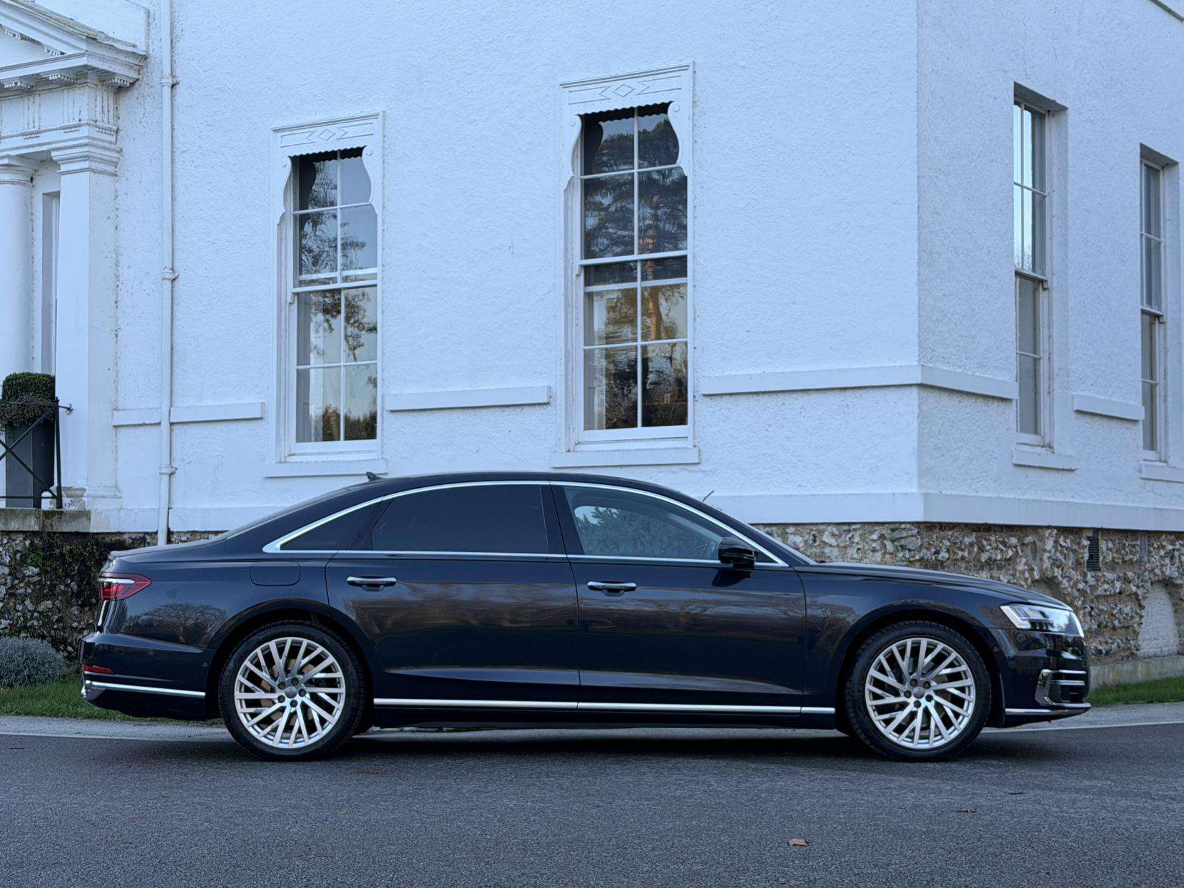 2018 AUDI A8 2018 AUDI A8