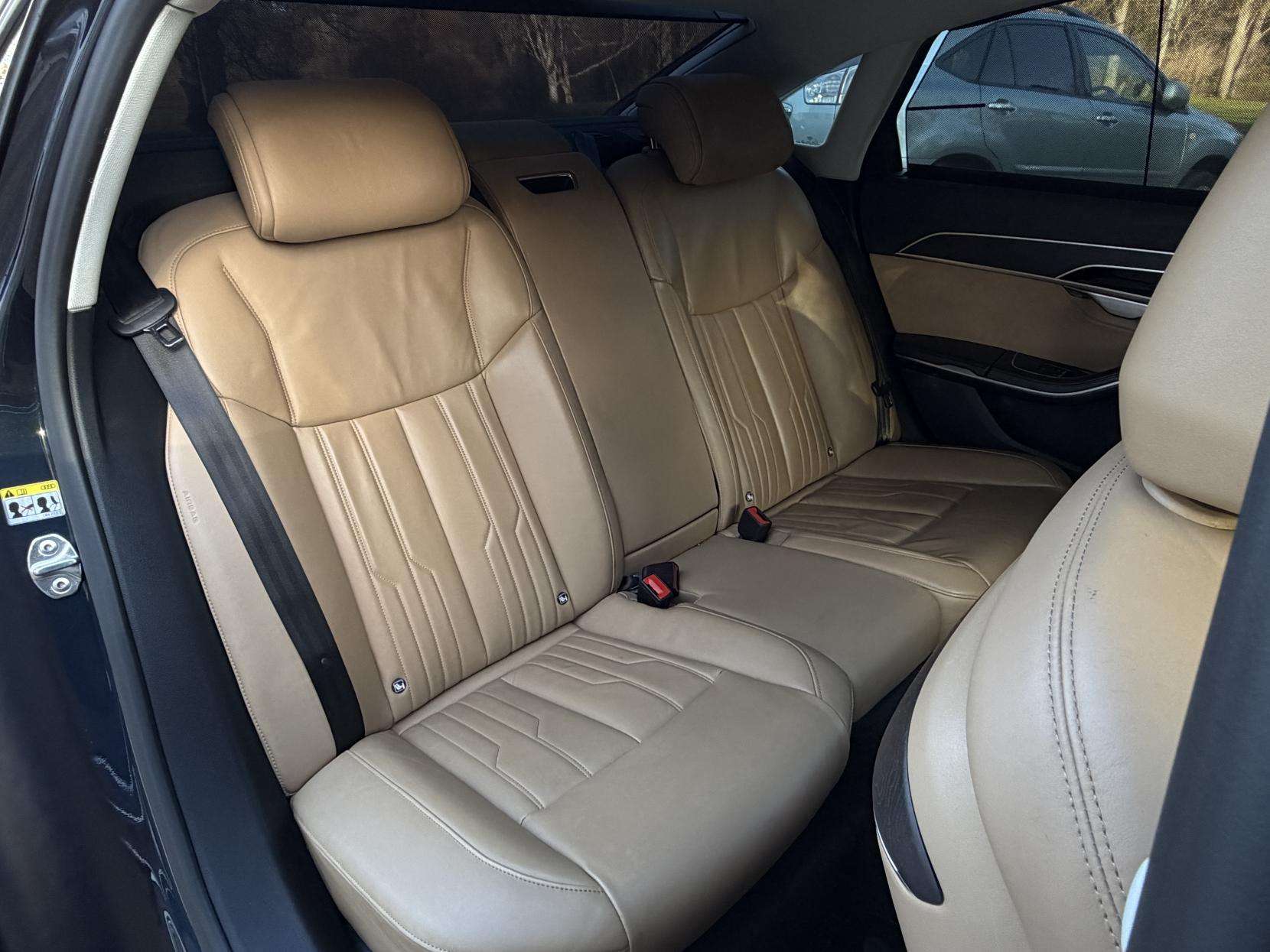 2018 AUDI A8 2018 AUDI A8