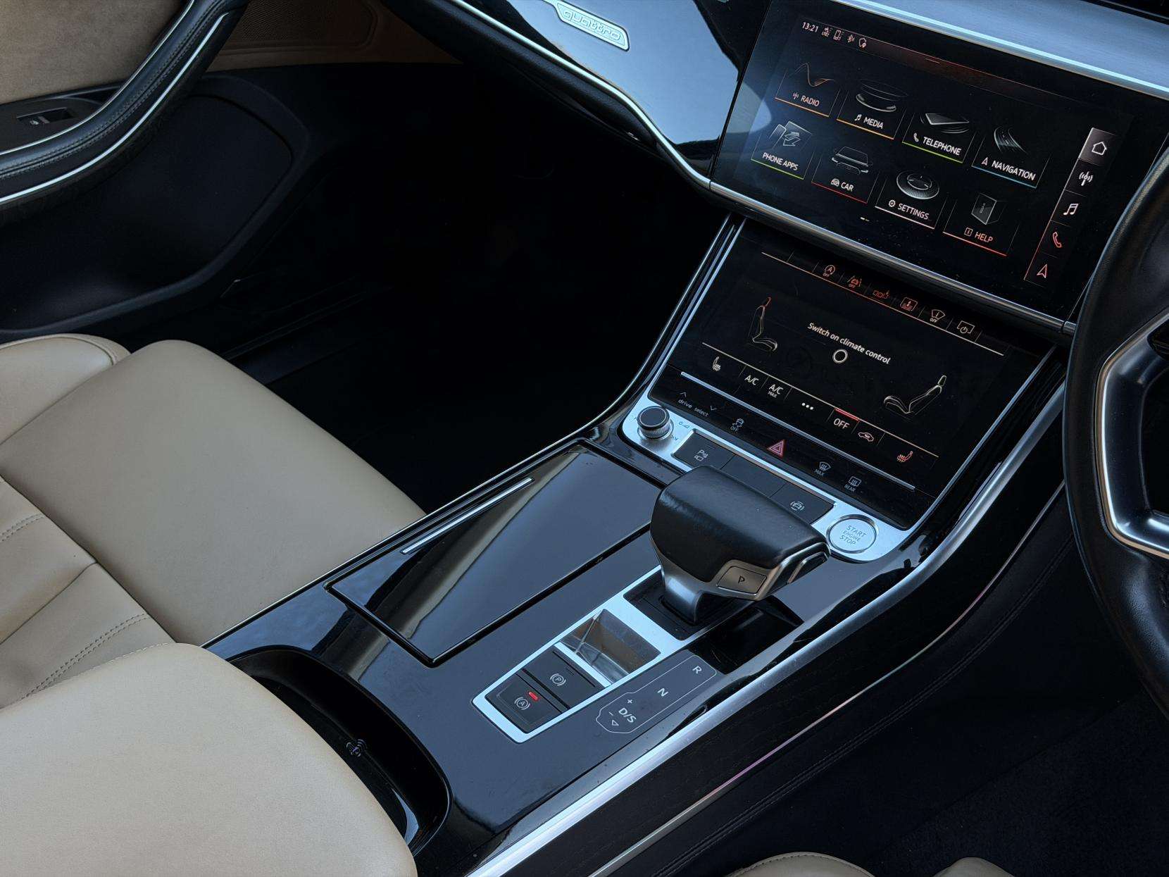 2018 AUDI A8 2018 AUDI A8