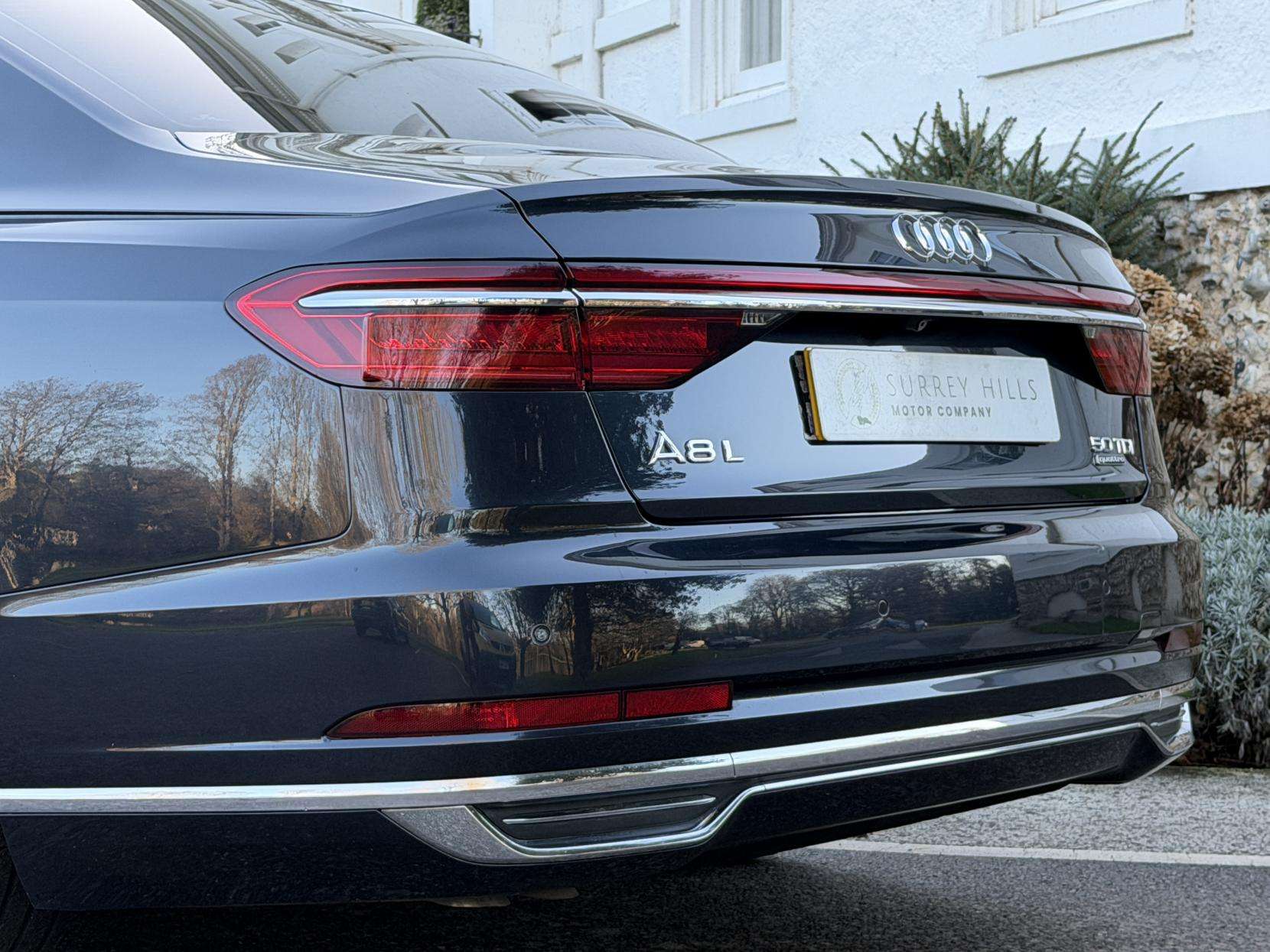 2018 AUDI A8 2018 AUDI A8
