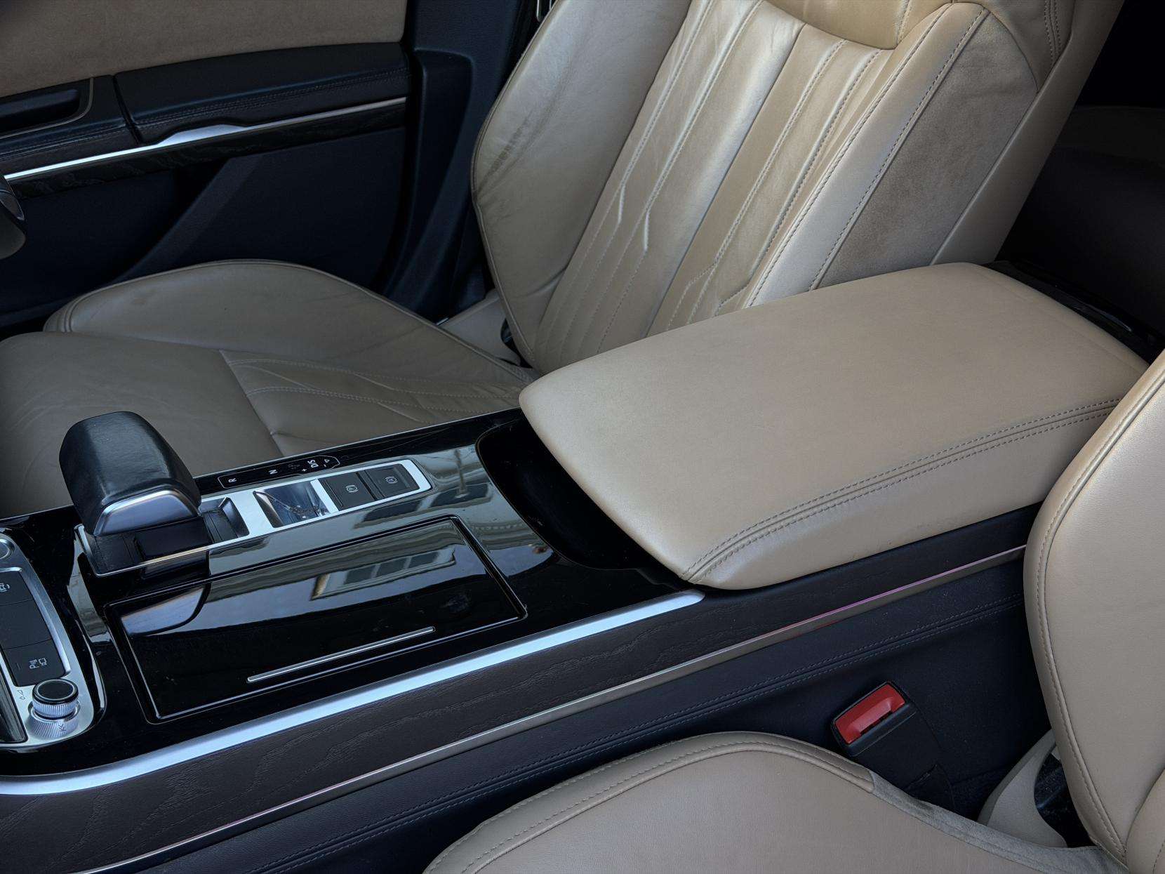 2018 AUDI A8 2018 AUDI A8