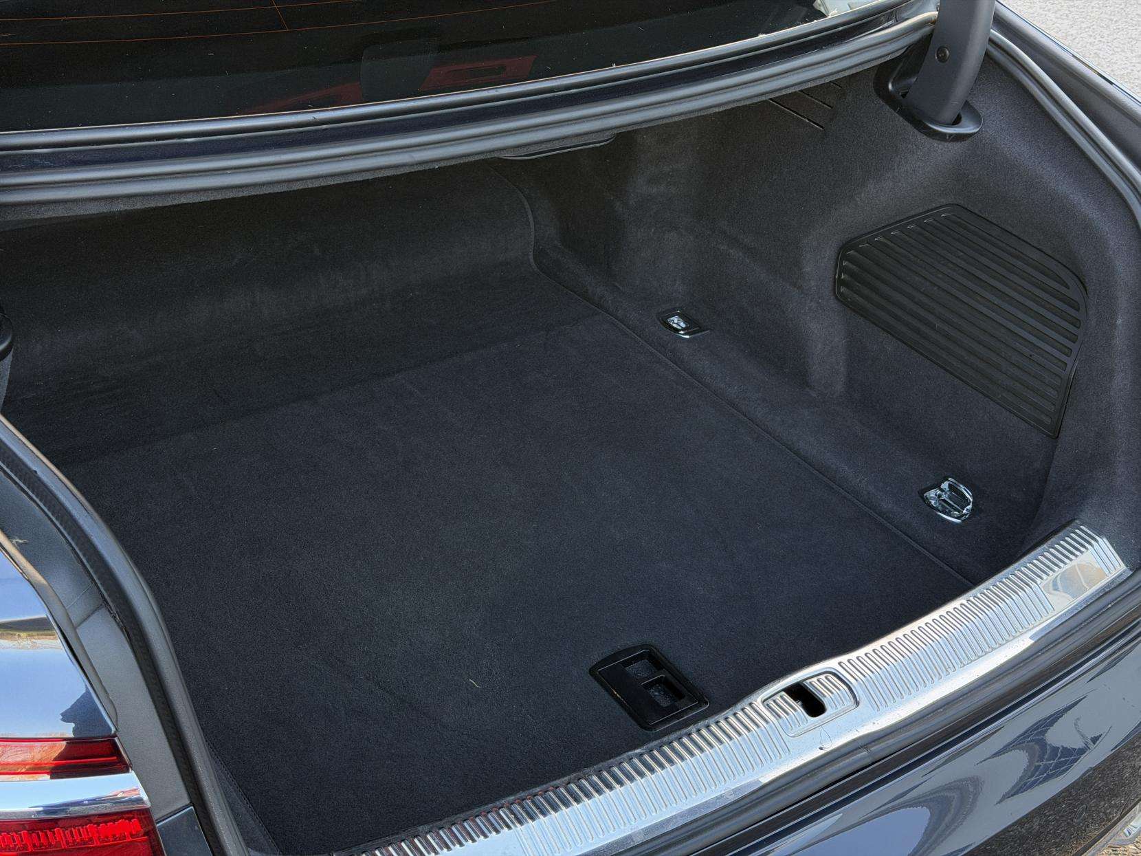 2018 AUDI A8 2018 AUDI A8