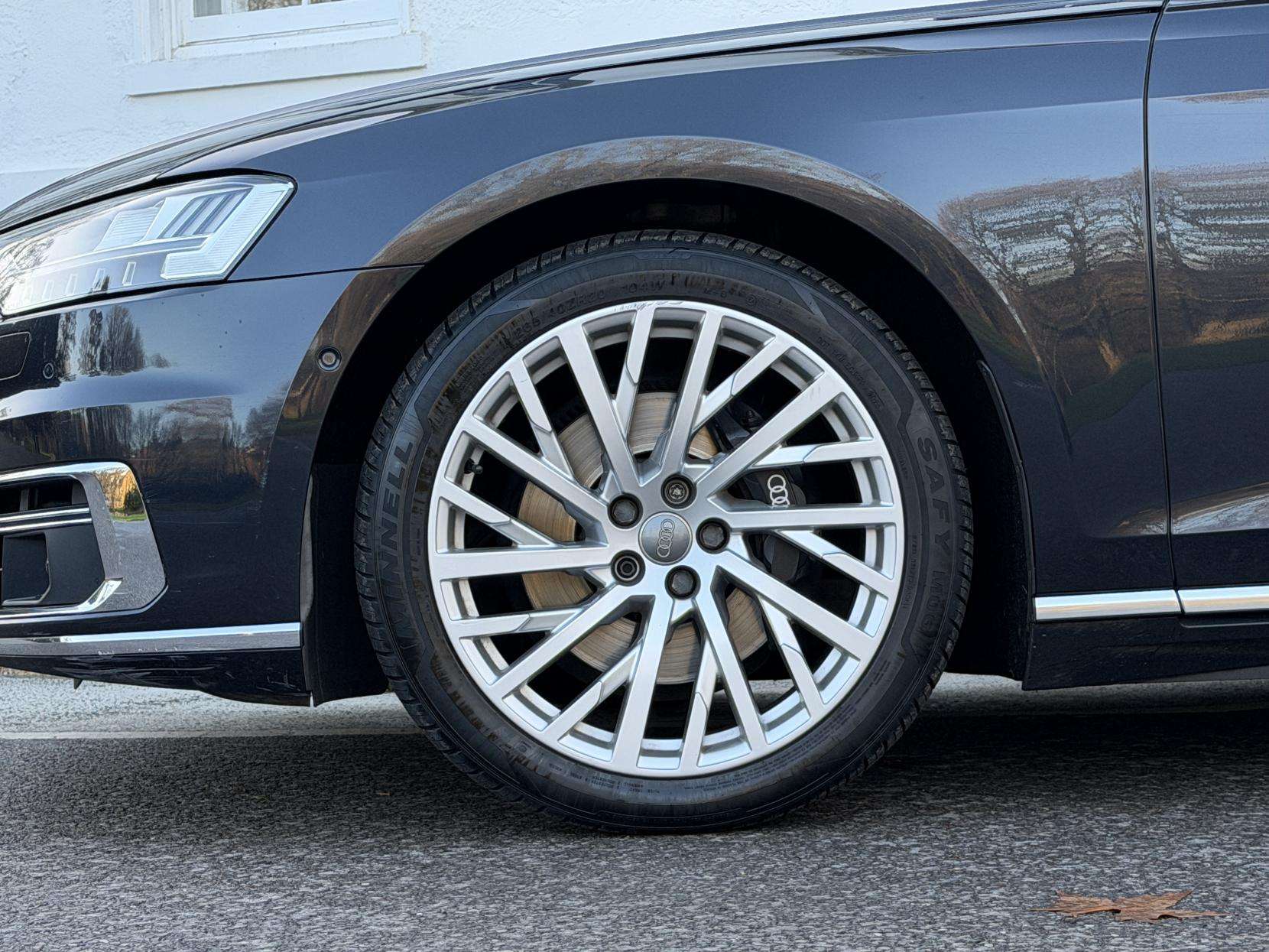 2018 AUDI A8 2018 AUDI A8