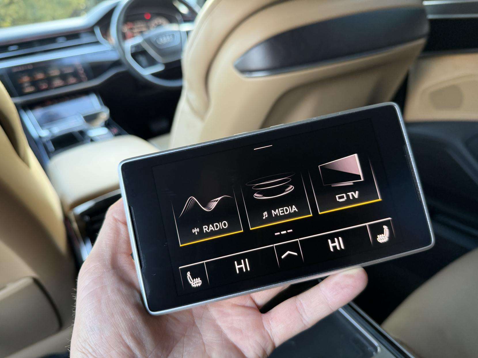 2018 AUDI A8 2018 AUDI A8