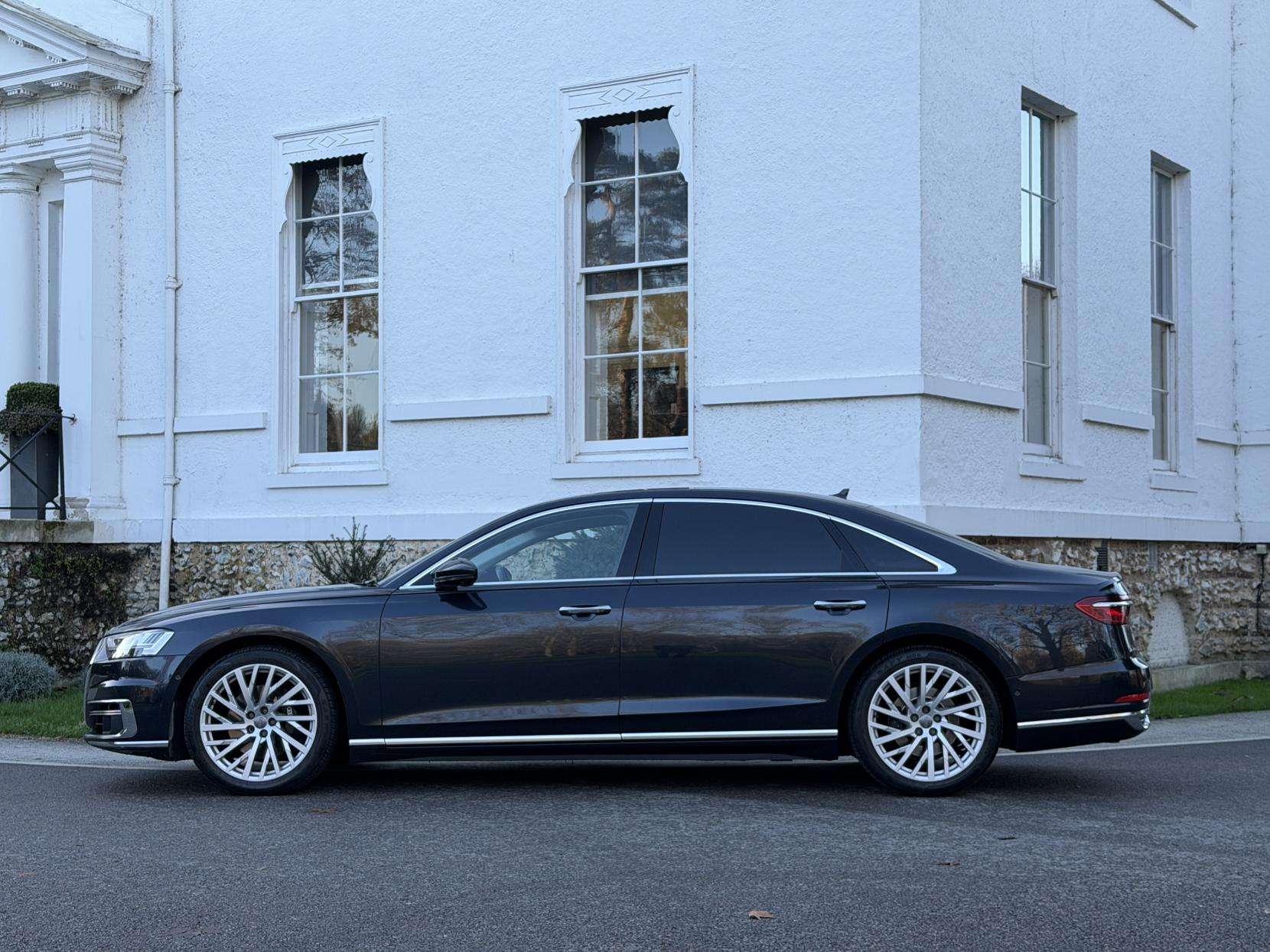 2018 AUDI A8 2018 AUDI A8