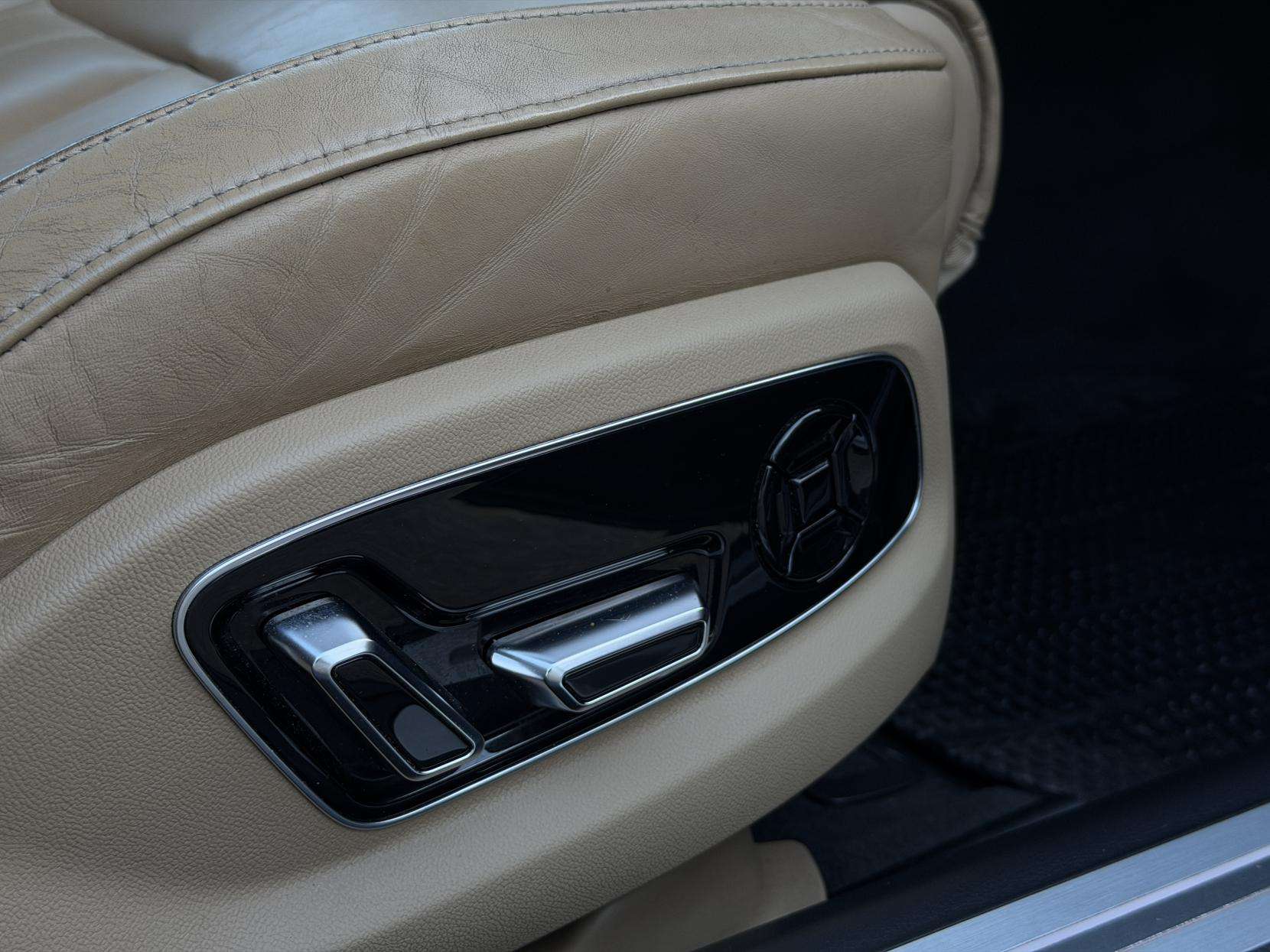 2018 AUDI A8 2018 AUDI A8