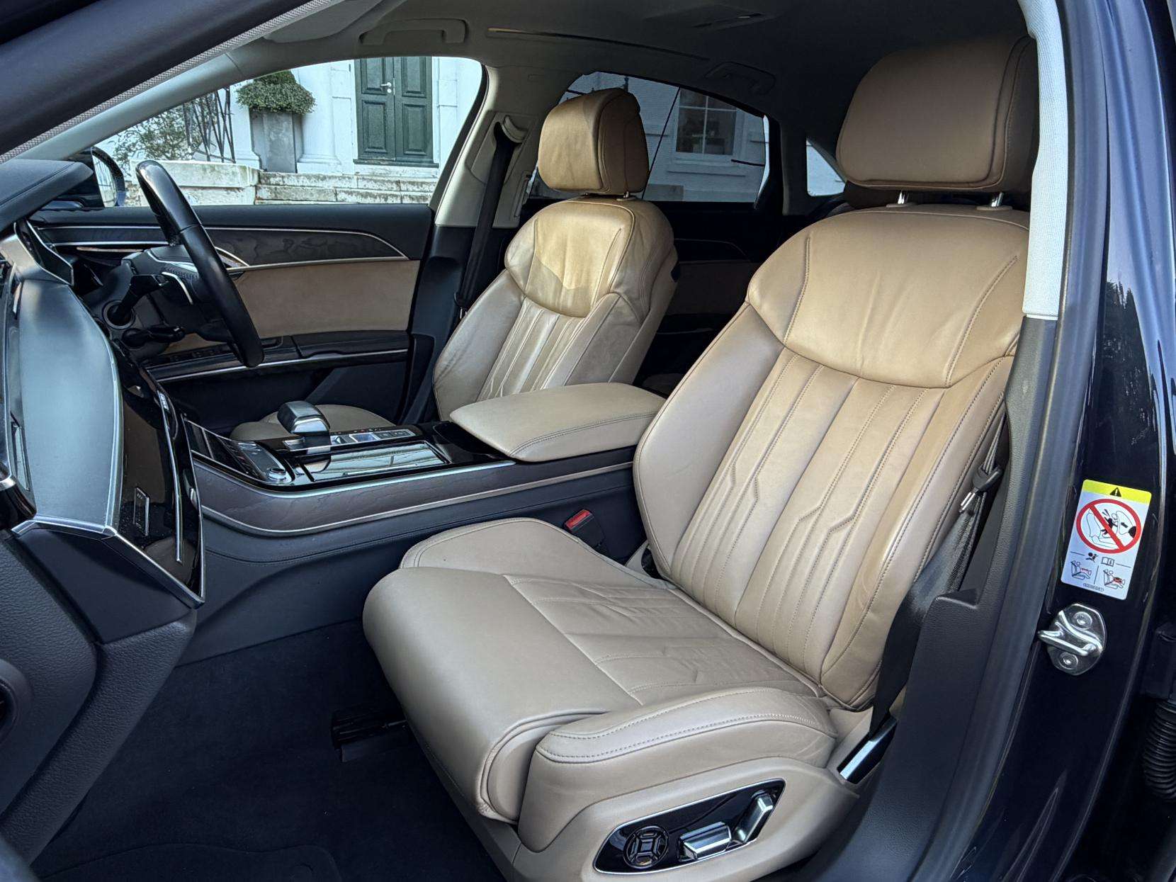 2018 AUDI A8 2018 AUDI A8