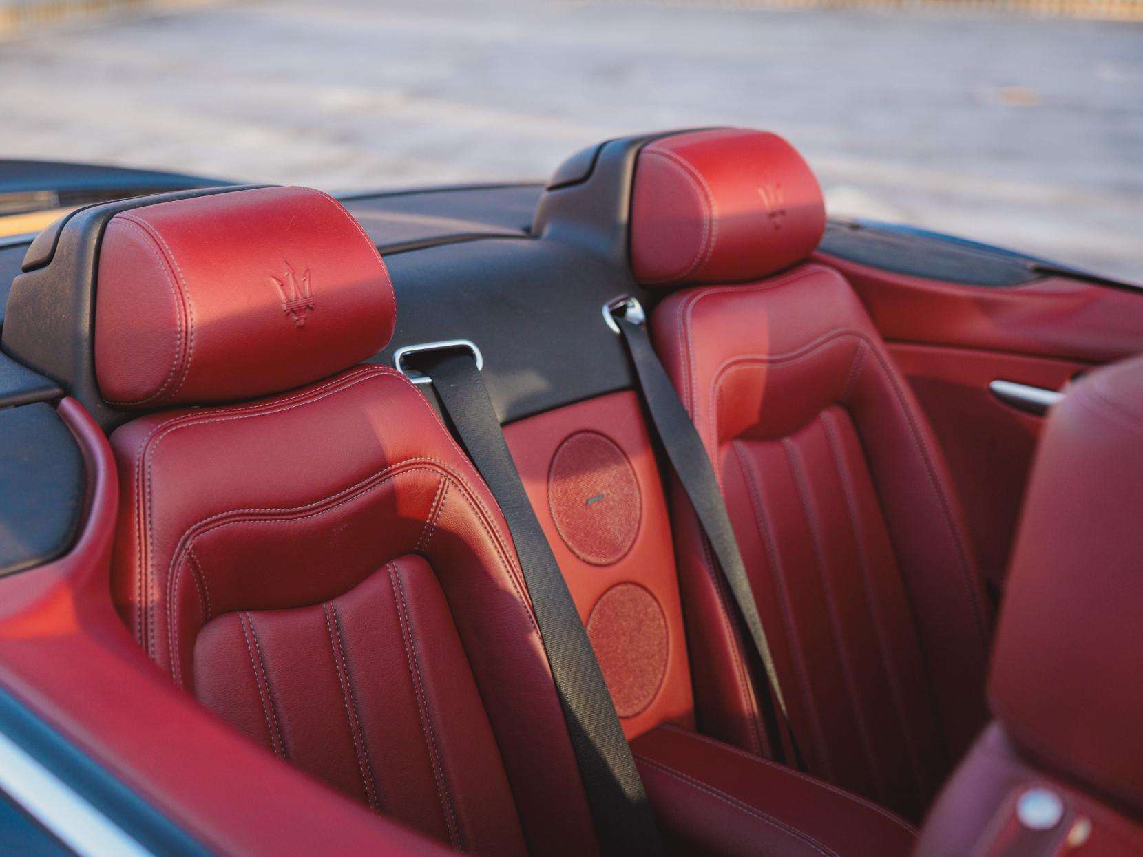 2011 MASERATI GRANCABRIO 2011 MASERATI GRANCABRIO