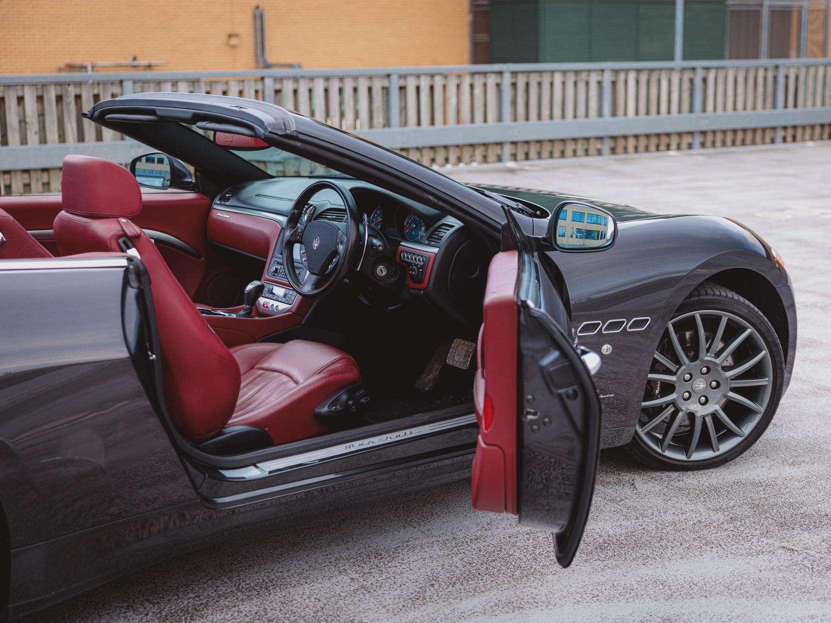 2011 MASERATI GRANCABRIO 2011 MASERATI GRANCABRIO