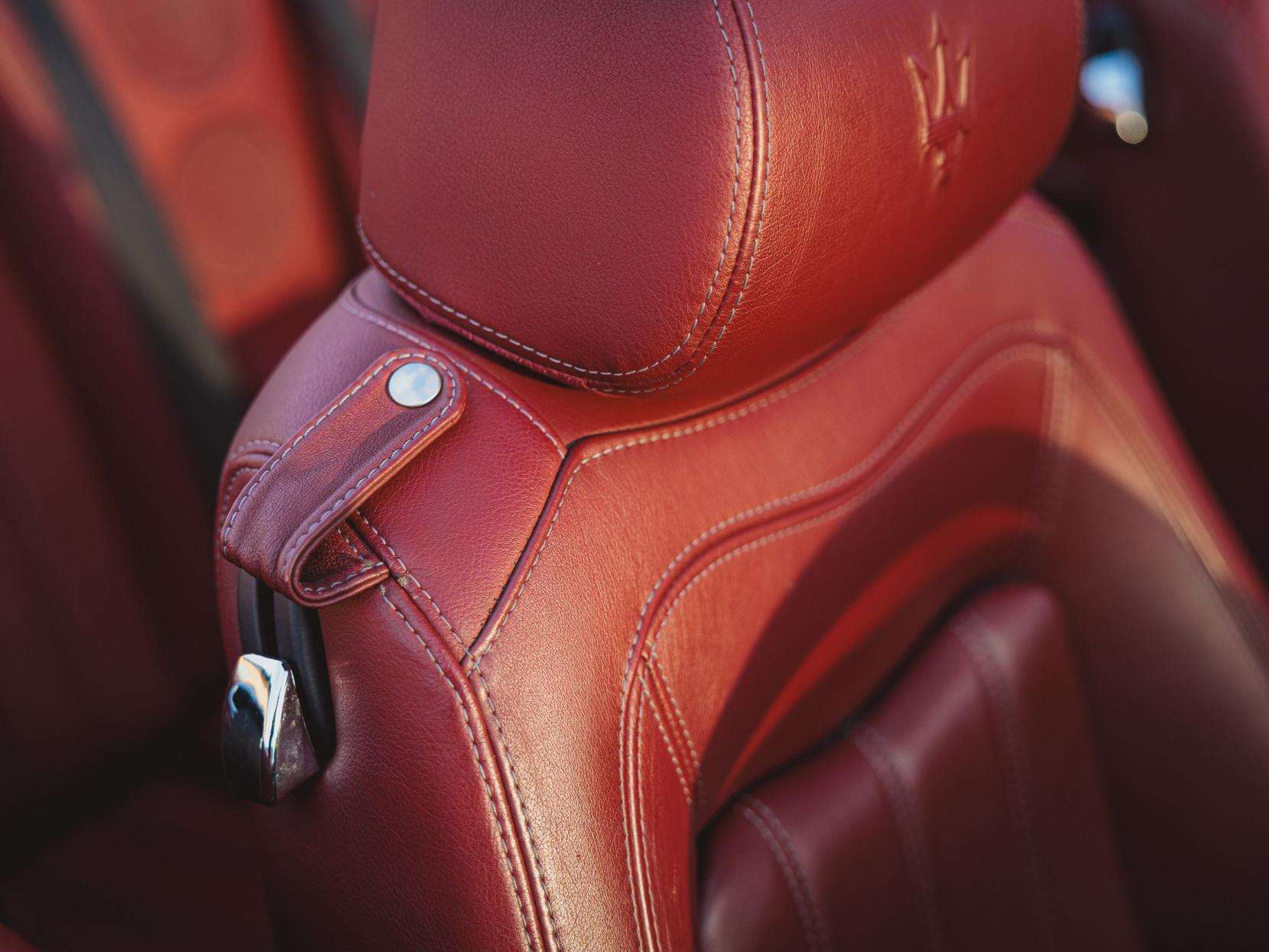 2011 MASERATI GRANCABRIO 2011 MASERATI GRANCABRIO