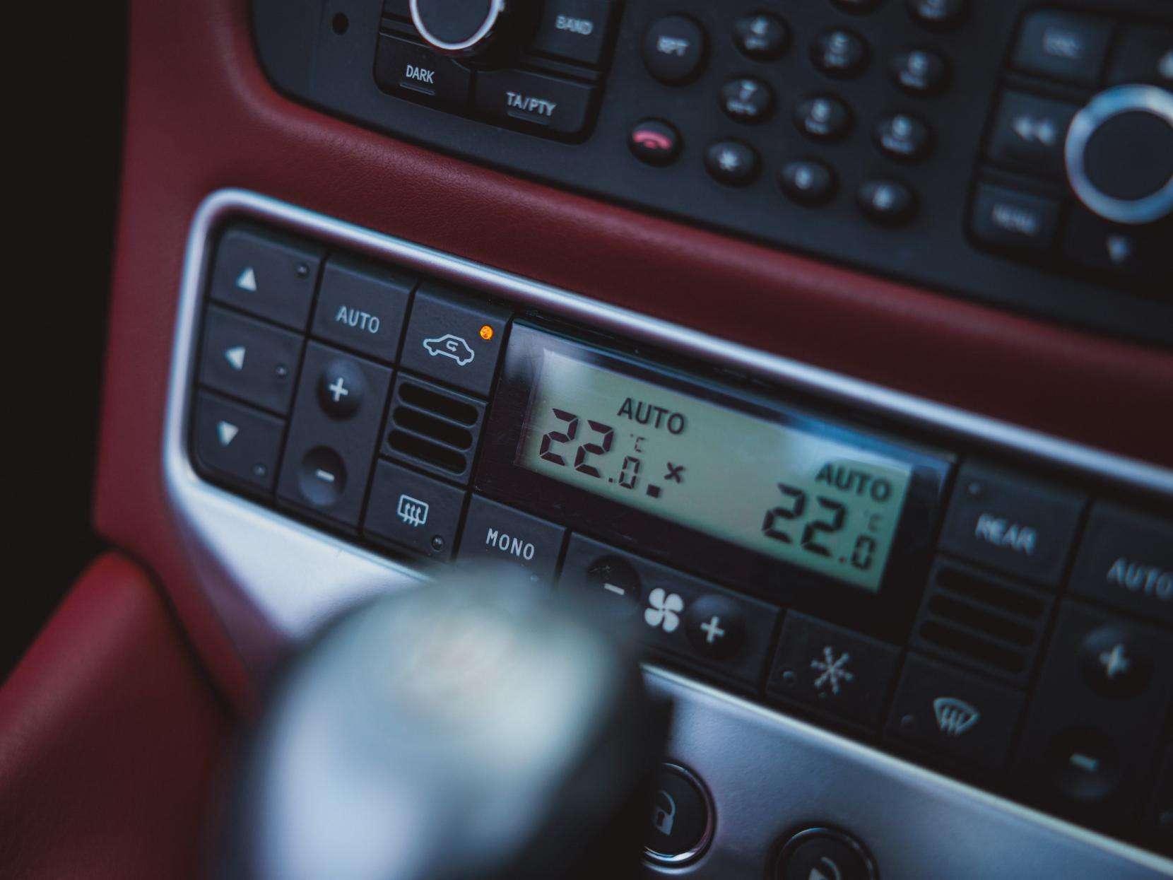 2011 MASERATI GRANCABRIO 2011 MASERATI GRANCABRIO