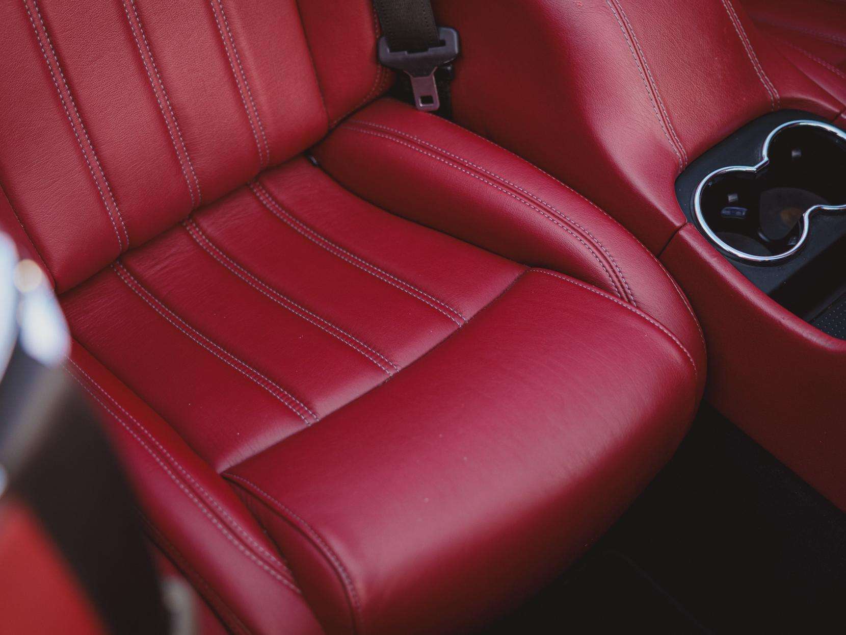 2011 MASERATI GRANCABRIO 2011 MASERATI GRANCABRIO