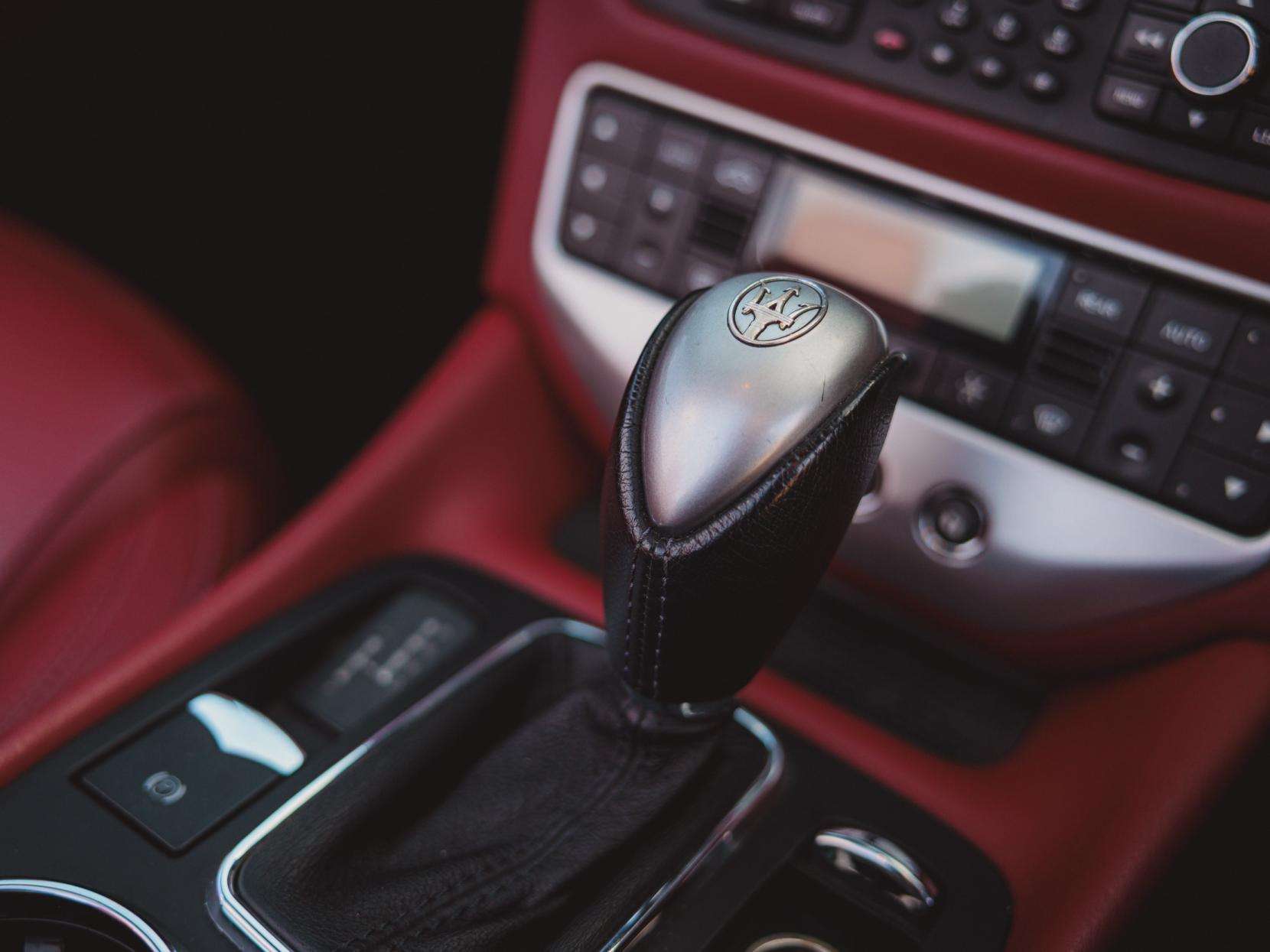 2011 MASERATI GRANCABRIO 2011 MASERATI GRANCABRIO