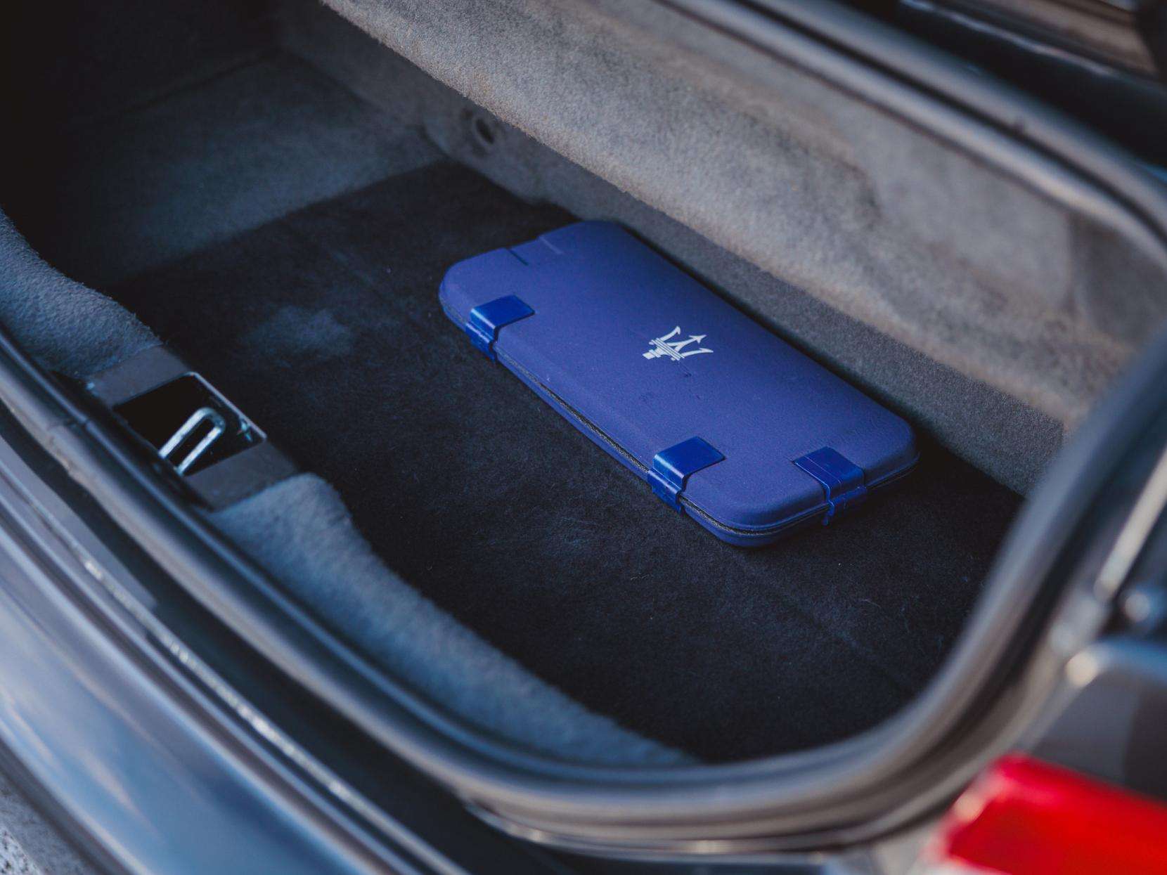 2011 MASERATI GRANCABRIO 2011 MASERATI GRANCABRIO