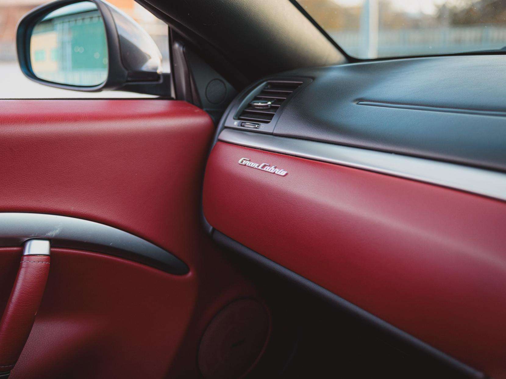 2011 MASERATI GRANCABRIO 2011 MASERATI GRANCABRIO