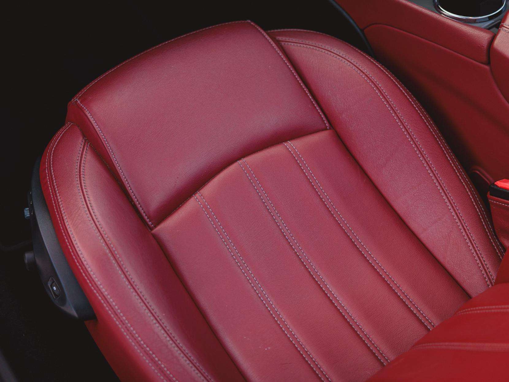 2011 MASERATI GRANCABRIO 2011 MASERATI GRANCABRIO