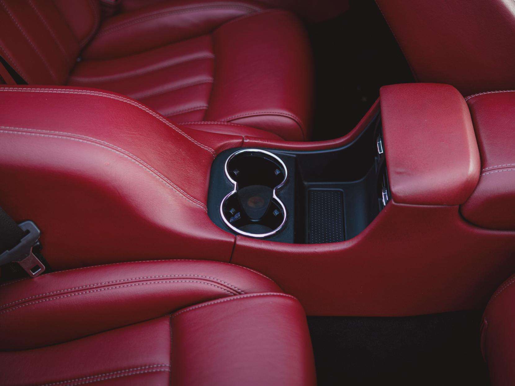 2011 MASERATI GRANCABRIO 2011 MASERATI GRANCABRIO