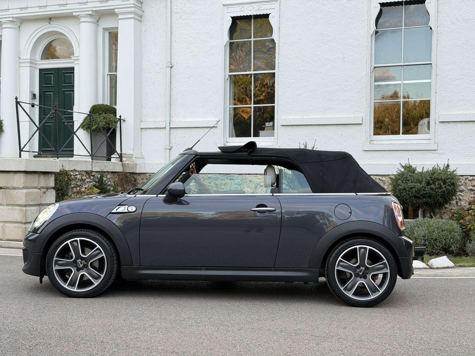 2012 MINI CONVERTIBLE 2012 MINI CONVERTIBLE