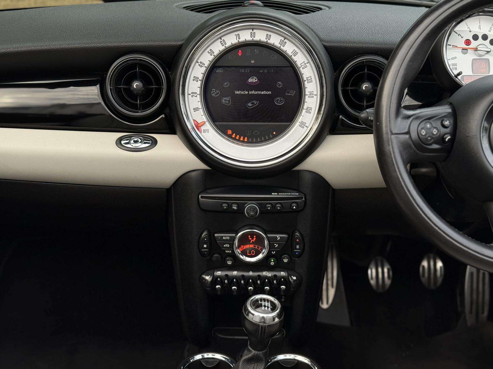 2012 MINI CONVERTIBLE 2012 MINI CONVERTIBLE