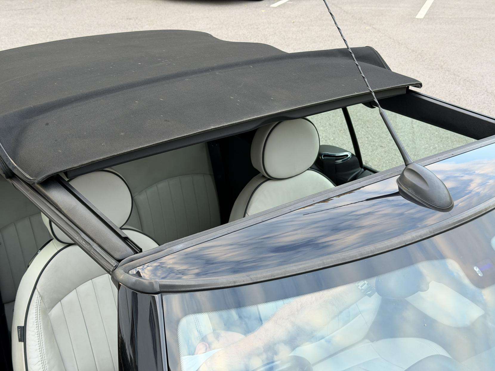 2012 MINI CONVERTIBLE 2012 MINI CONVERTIBLE