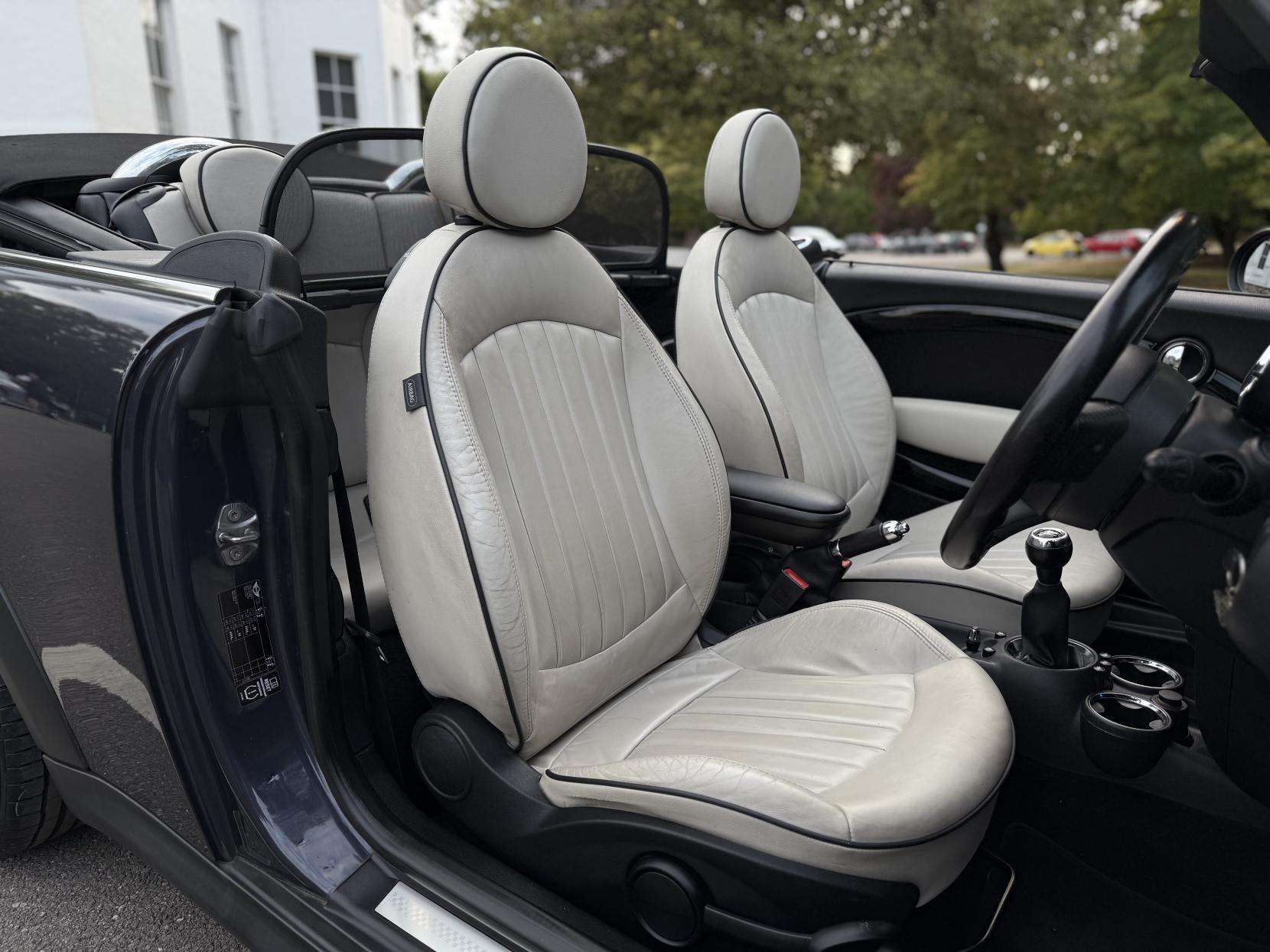 2012 MINI CONVERTIBLE 2012 MINI CONVERTIBLE
