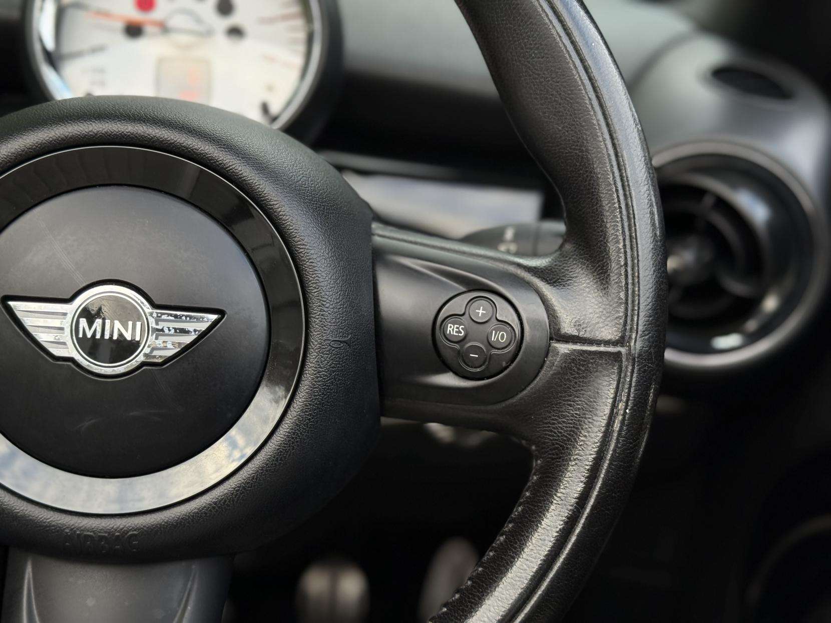 2012 MINI CONVERTIBLE 2012 MINI CONVERTIBLE