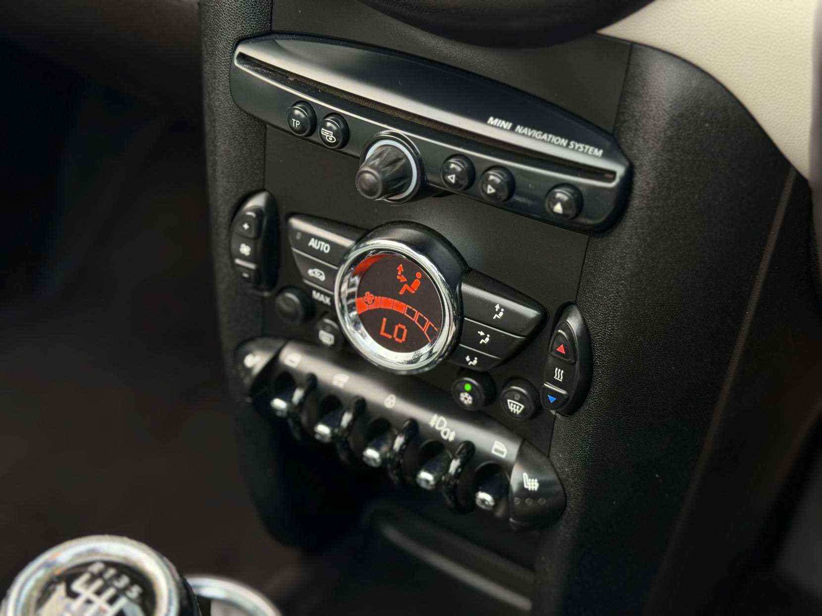 2012 MINI CONVERTIBLE 2012 MINI CONVERTIBLE