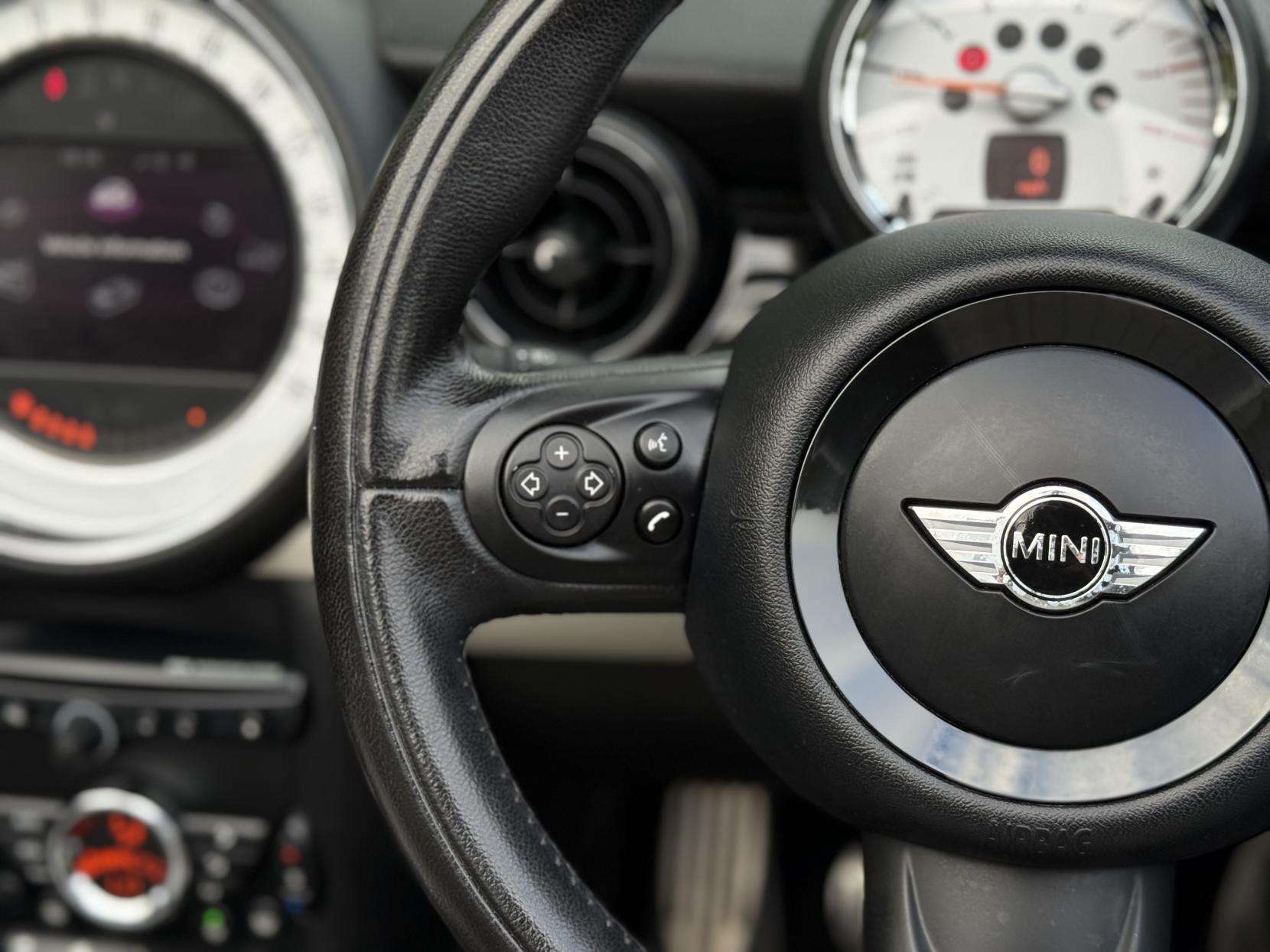 2012 MINI CONVERTIBLE 2012 MINI CONVERTIBLE