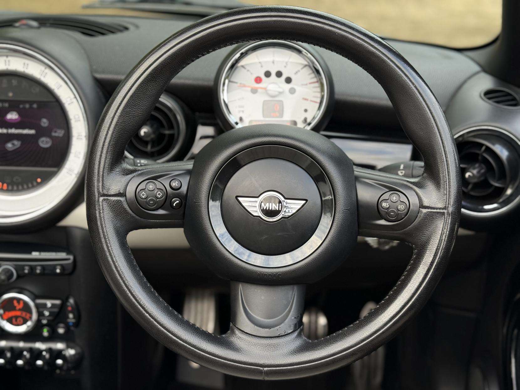 2012 MINI CONVERTIBLE 2012 MINI CONVERTIBLE