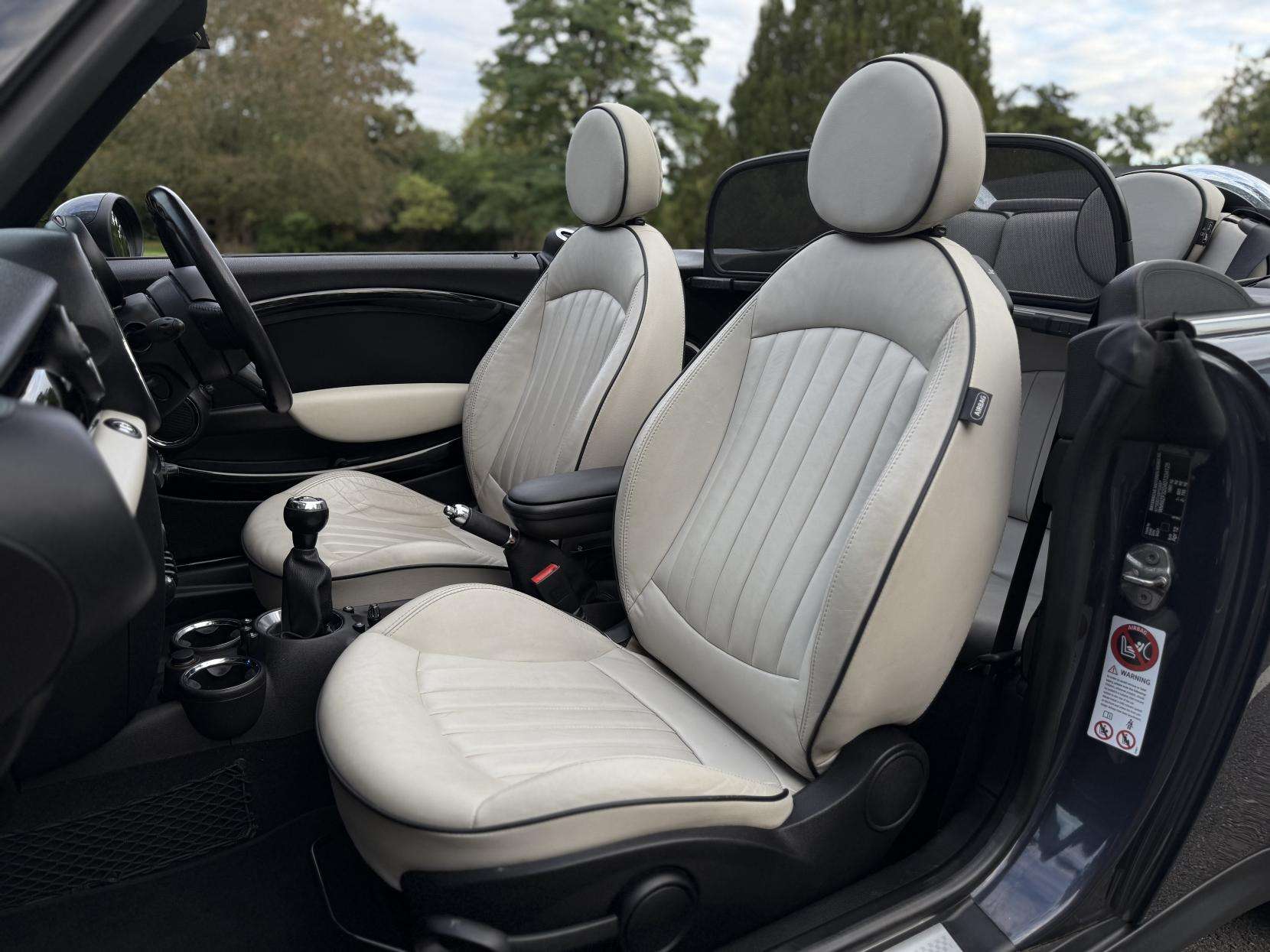2012 MINI CONVERTIBLE 2012 MINI CONVERTIBLE
