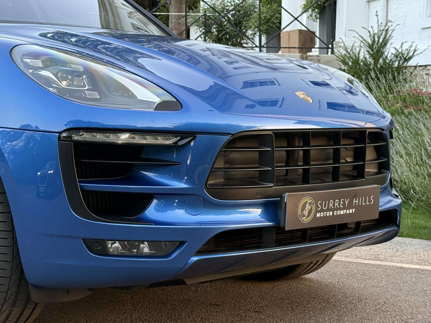 2017 PORSCHE MACAN 2017 PORSCHE MACAN