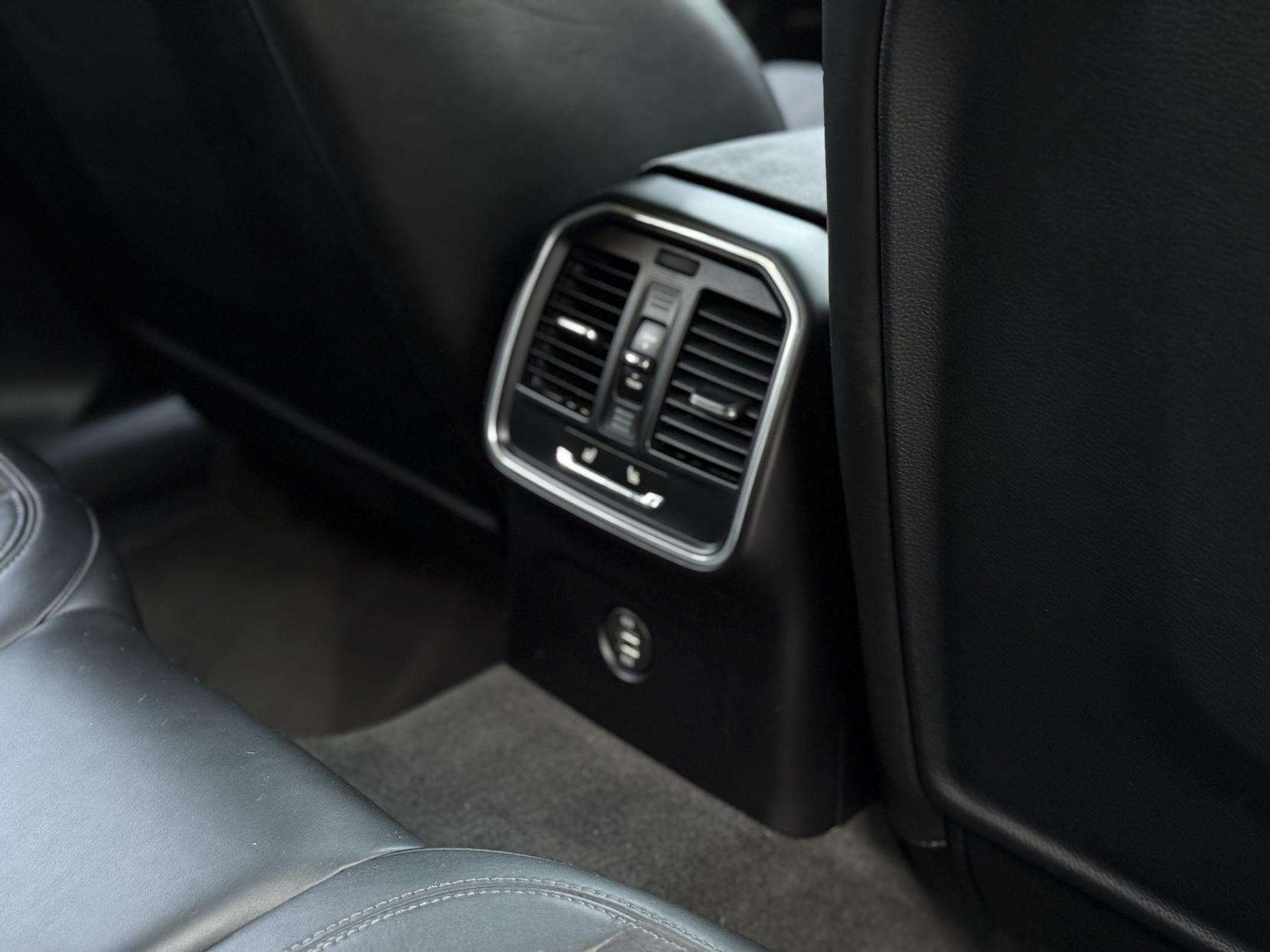 2017 PORSCHE MACAN 2017 PORSCHE MACAN