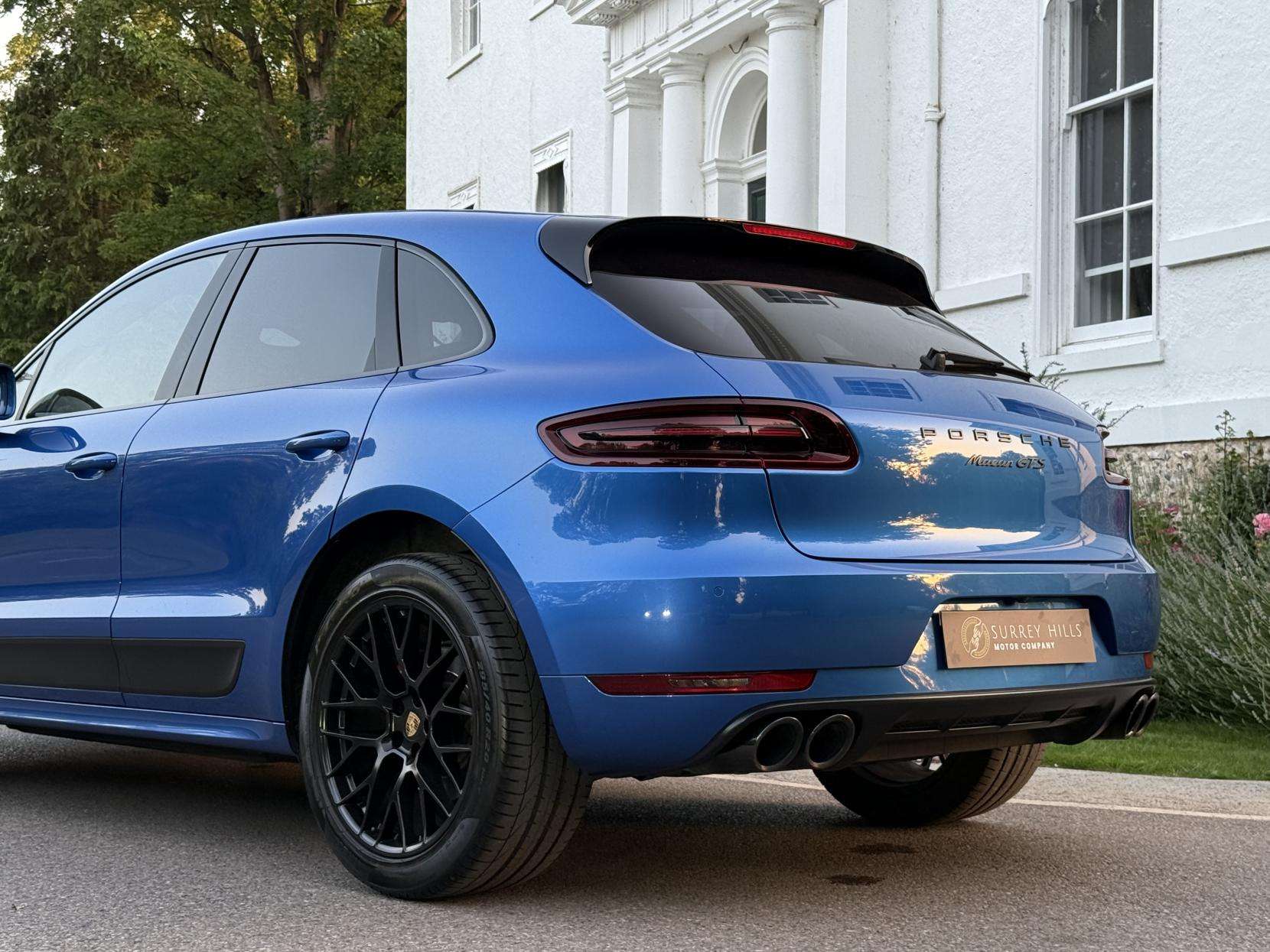 2017 PORSCHE MACAN 2017 PORSCHE MACAN