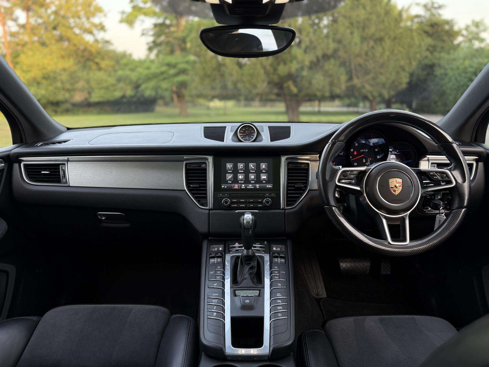 2017 PORSCHE MACAN 2017 PORSCHE MACAN