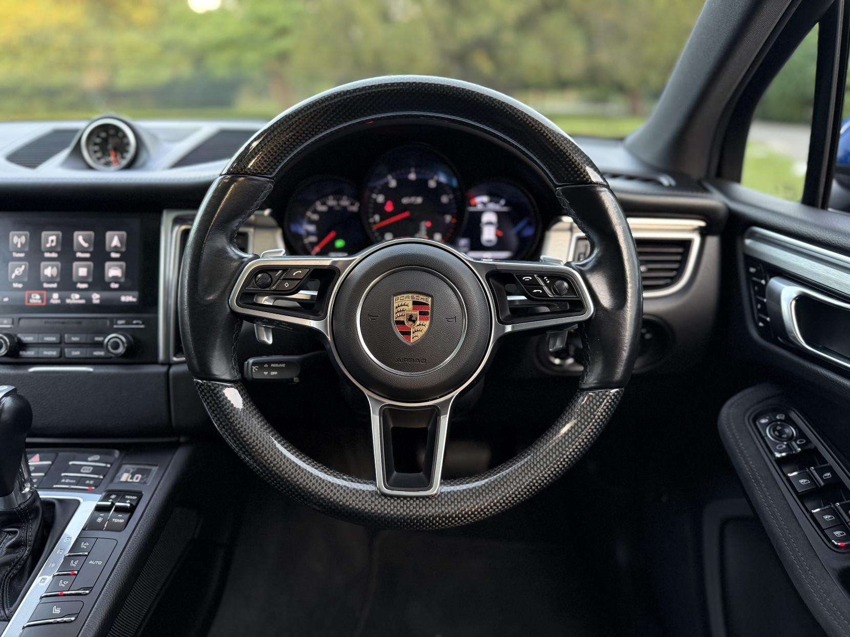 2017 PORSCHE MACAN 2017 PORSCHE MACAN