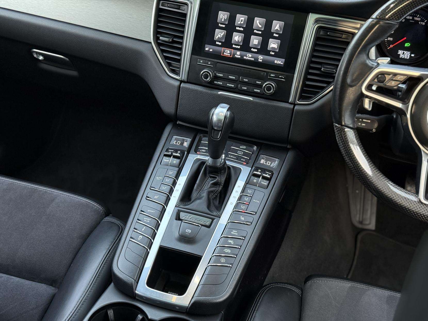2017 PORSCHE MACAN 2017 PORSCHE MACAN