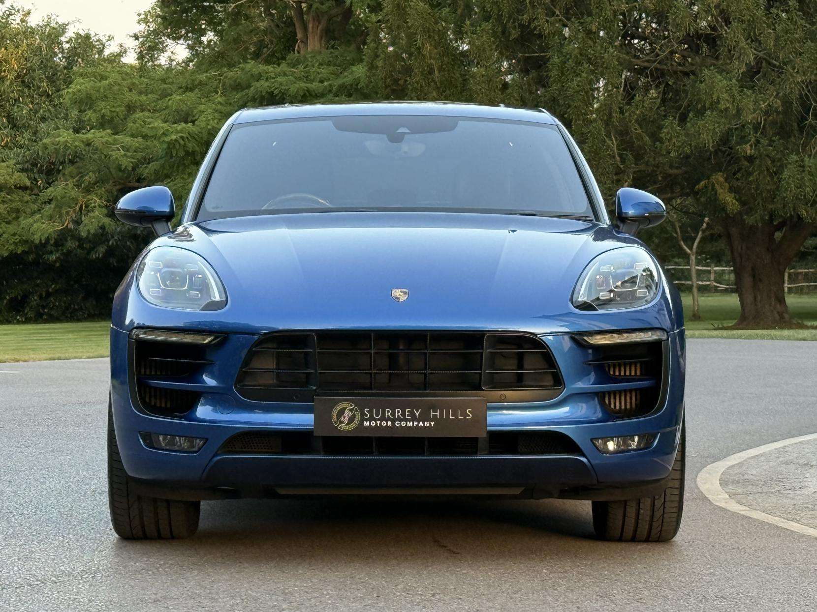 A 2017 PORSCHE MACAN 3.0T V6 GTS SUV 5dr Petrol PDK 4WD Euro 6 (s/s) (360 ps) A 2017 PORSCHE MACAN 3.0T V6 GTS SUV 5dr Petrol PDK 4WD Euro 6 (s/s) (360 ps)