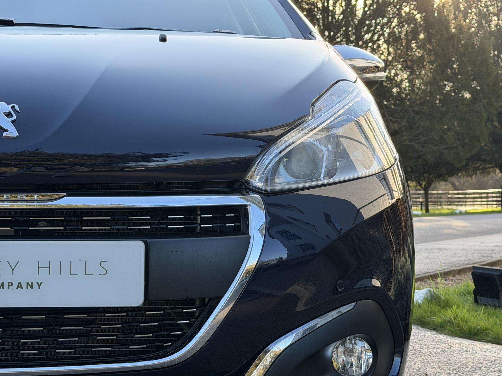 2019 PEUGEOT 208 2019 PEUGEOT 208