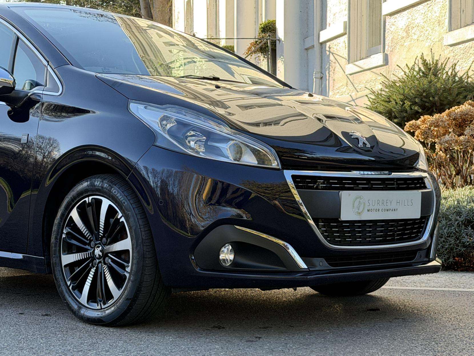2019 PEUGEOT 208 2019 PEUGEOT 208