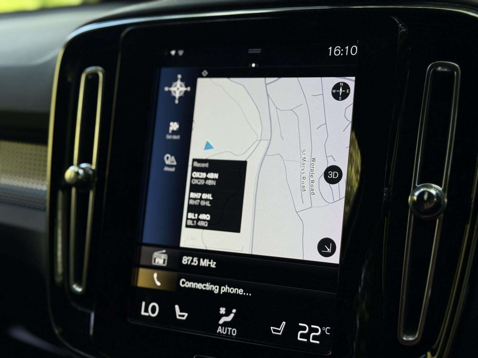 2019 VOLVO XC40 2019 VOLVO XC40