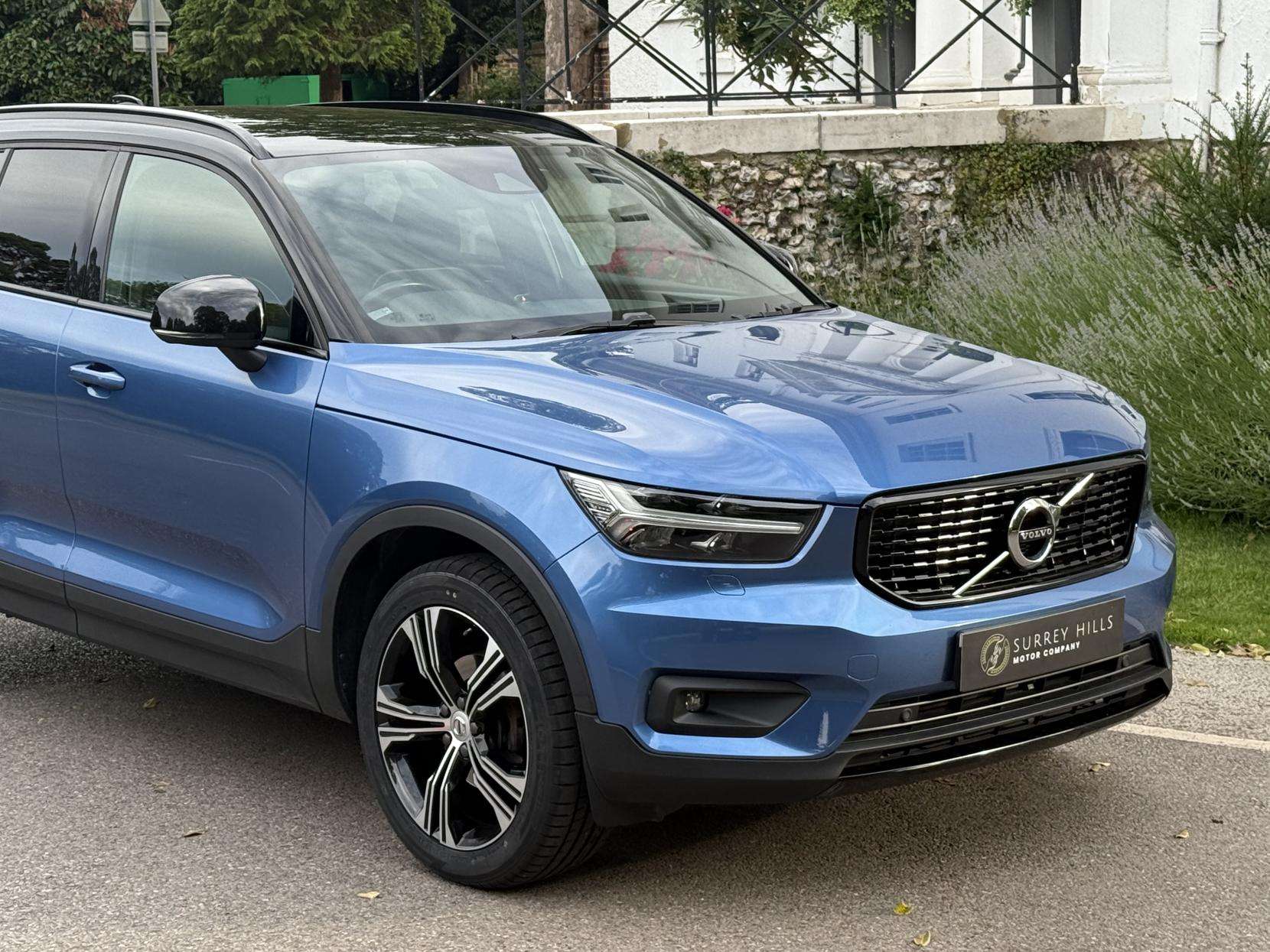 2019 VOLVO XC40 2019 VOLVO XC40