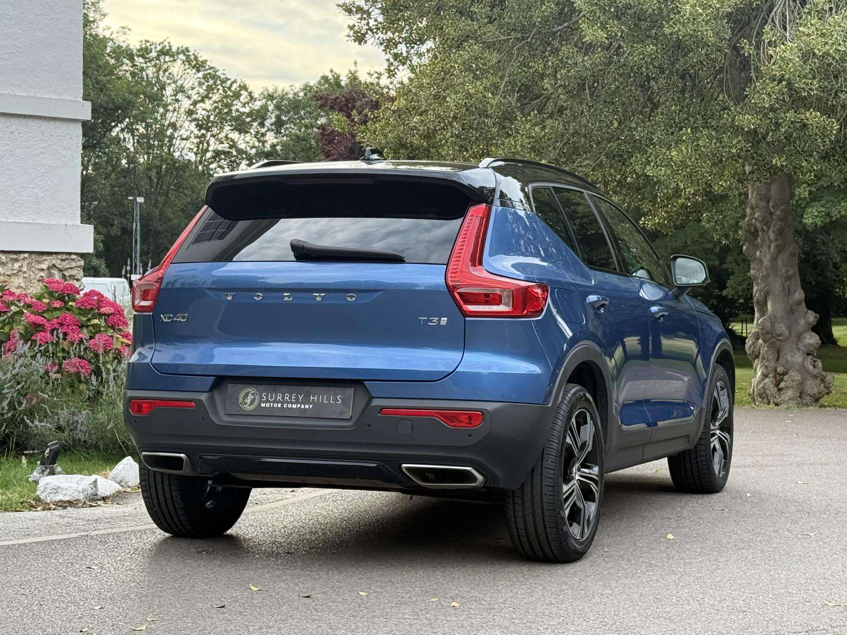 2019 VOLVO XC40 2019 VOLVO XC40