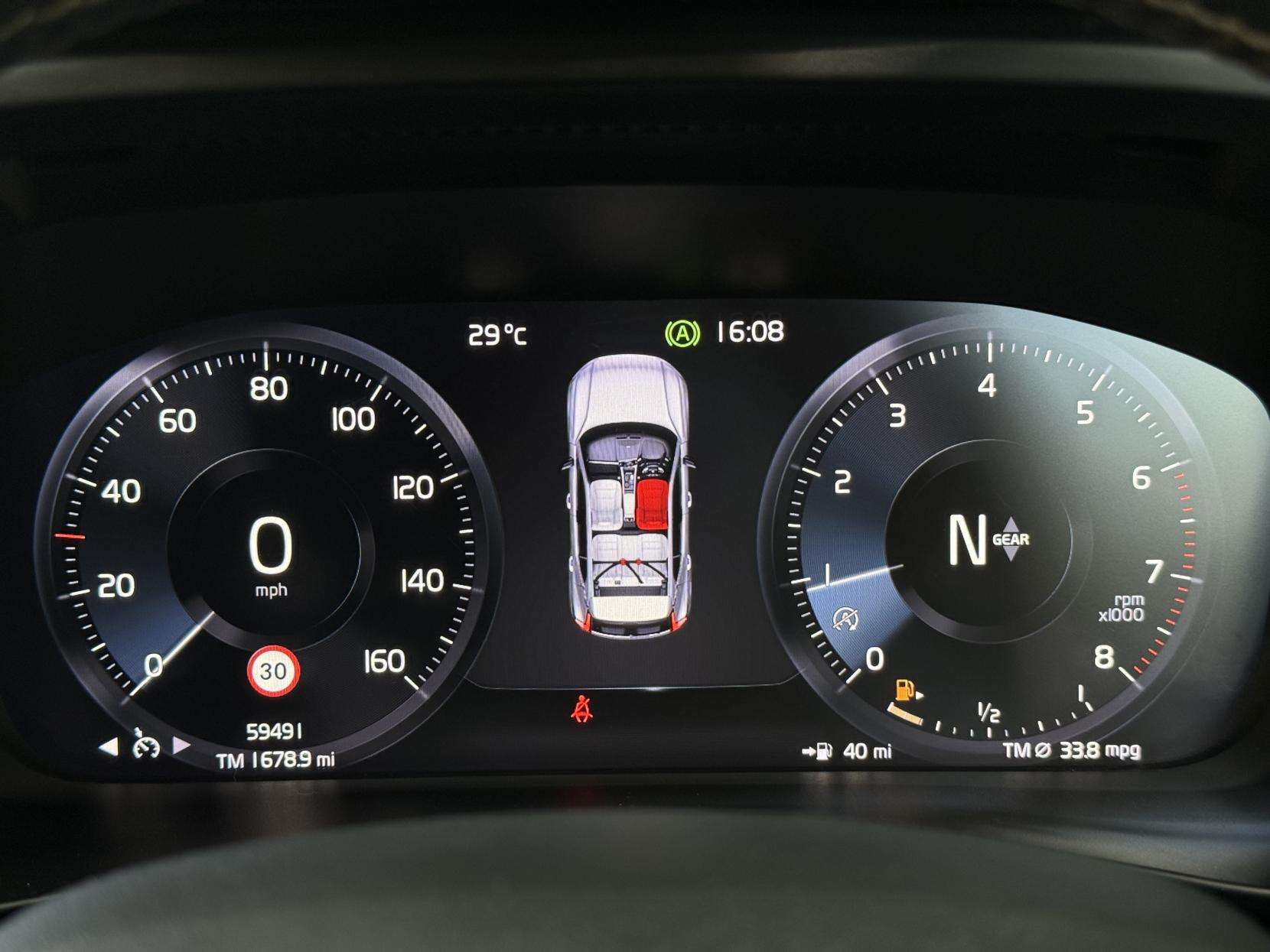 2019 VOLVO XC40 2019 VOLVO XC40