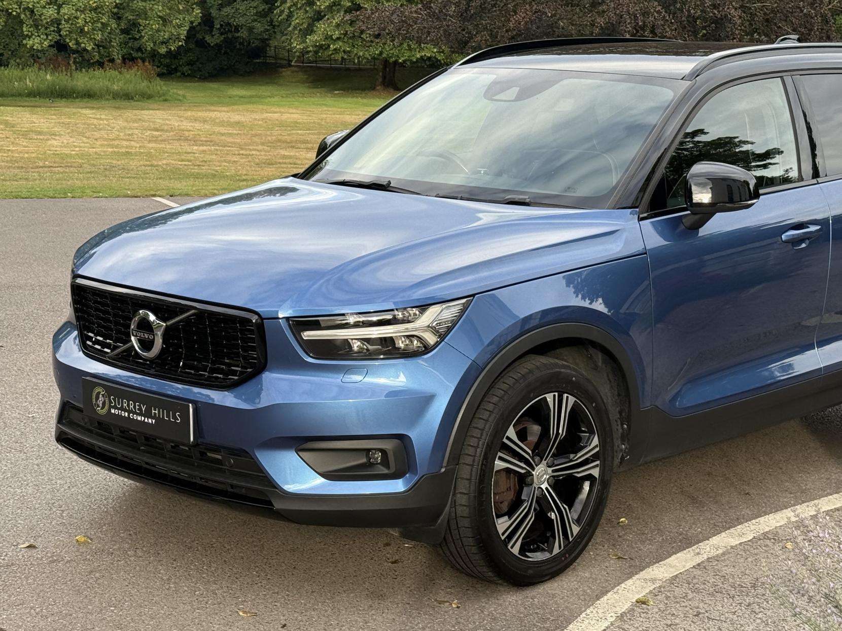 2019 VOLVO XC40 2019 VOLVO XC40